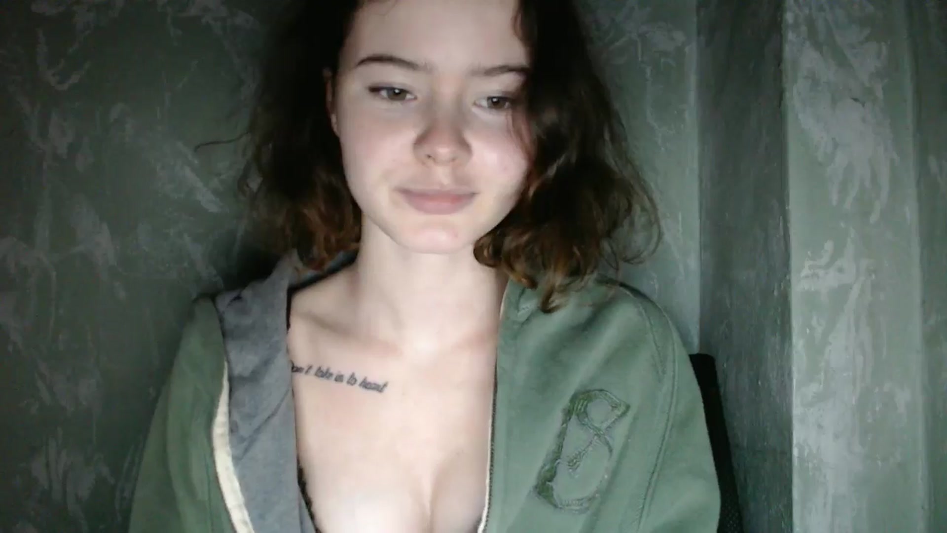 Gallery image thumbnail from KatyaWave's myfreecams stream on, 12/17/2025, 20:48 image 13 of 20