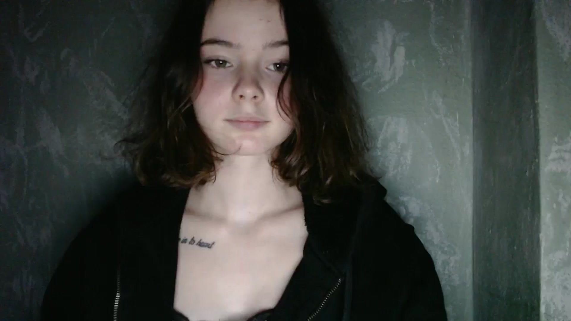 Gallery image thumbnail from KatyaWave's myfreecams stream on, 12/22/2025, 15:01 image 13 of 20