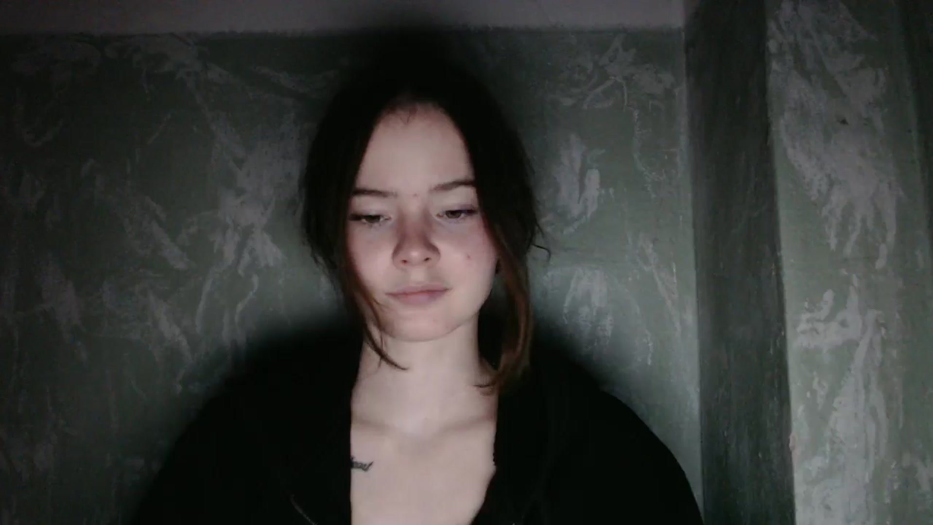Gallery image thumbnail from KatyaWave's myfreecams stream on, 12/24/2025, 20:10 image 18 of 20