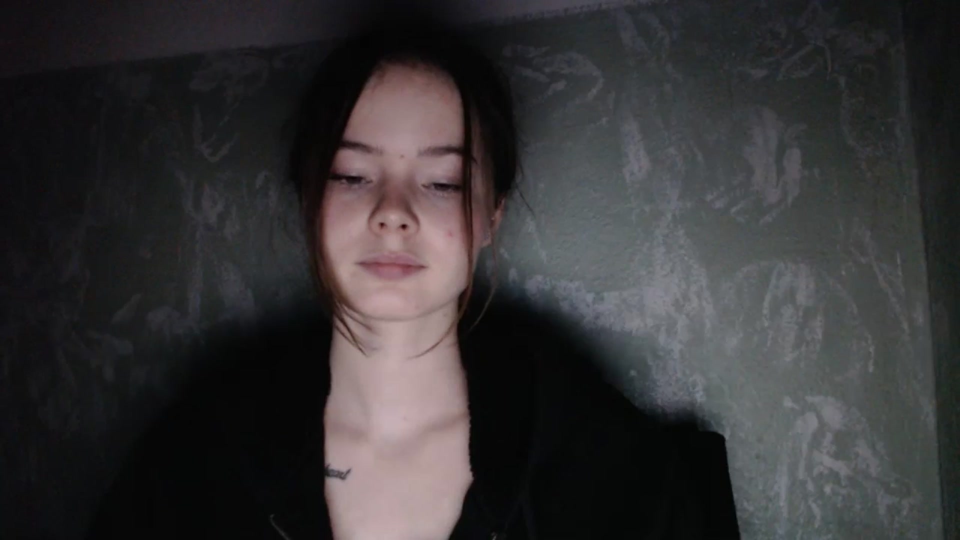 Gallery image thumbnail from KatyaWave's myfreecams stream on, 12/24/2025, 21:51 image 14 of 20