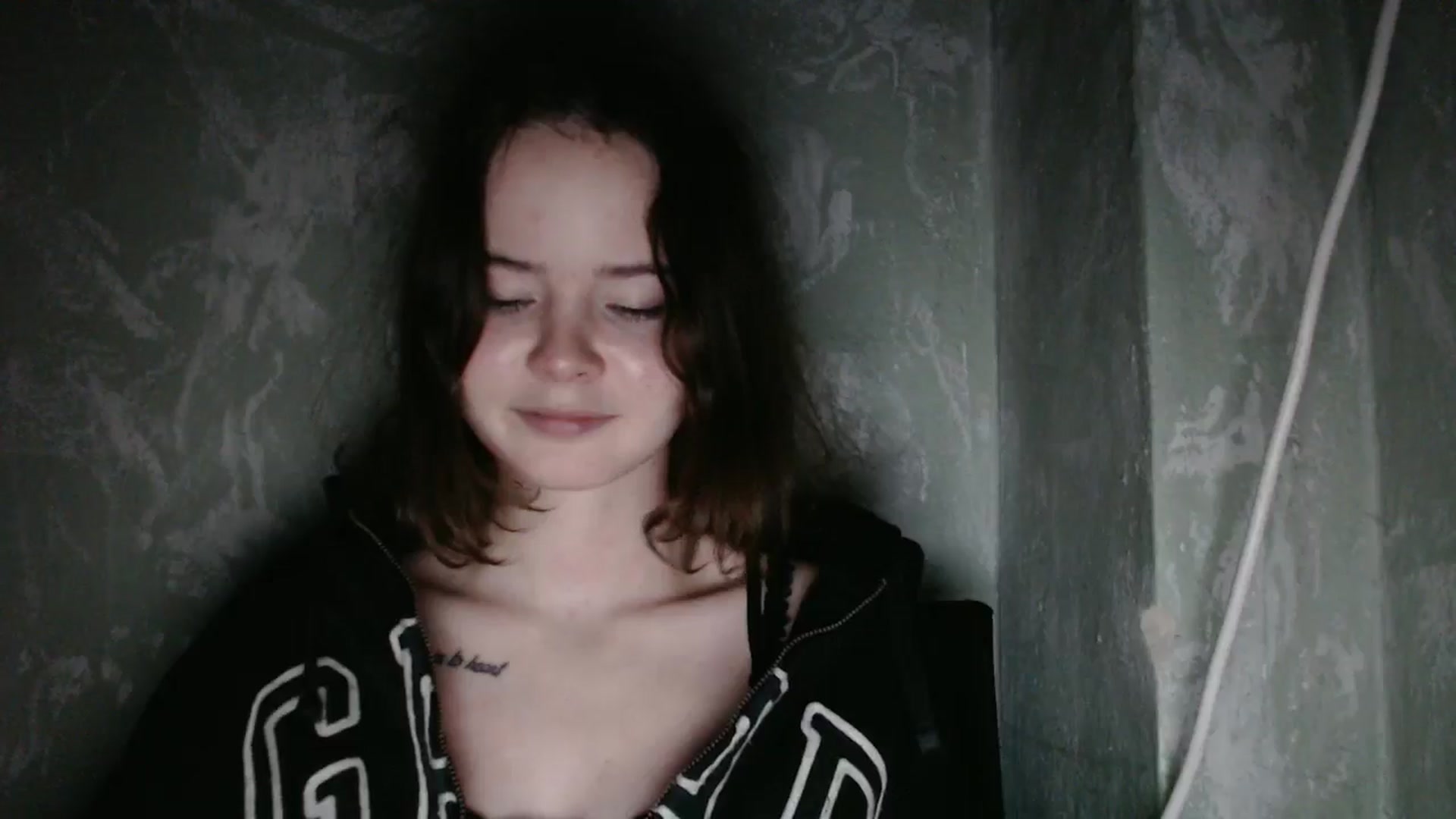 Gallery image thumbnail from KatyaWave's myfreecams stream on, 12/28/2025, 19:44 image 2 of 20
