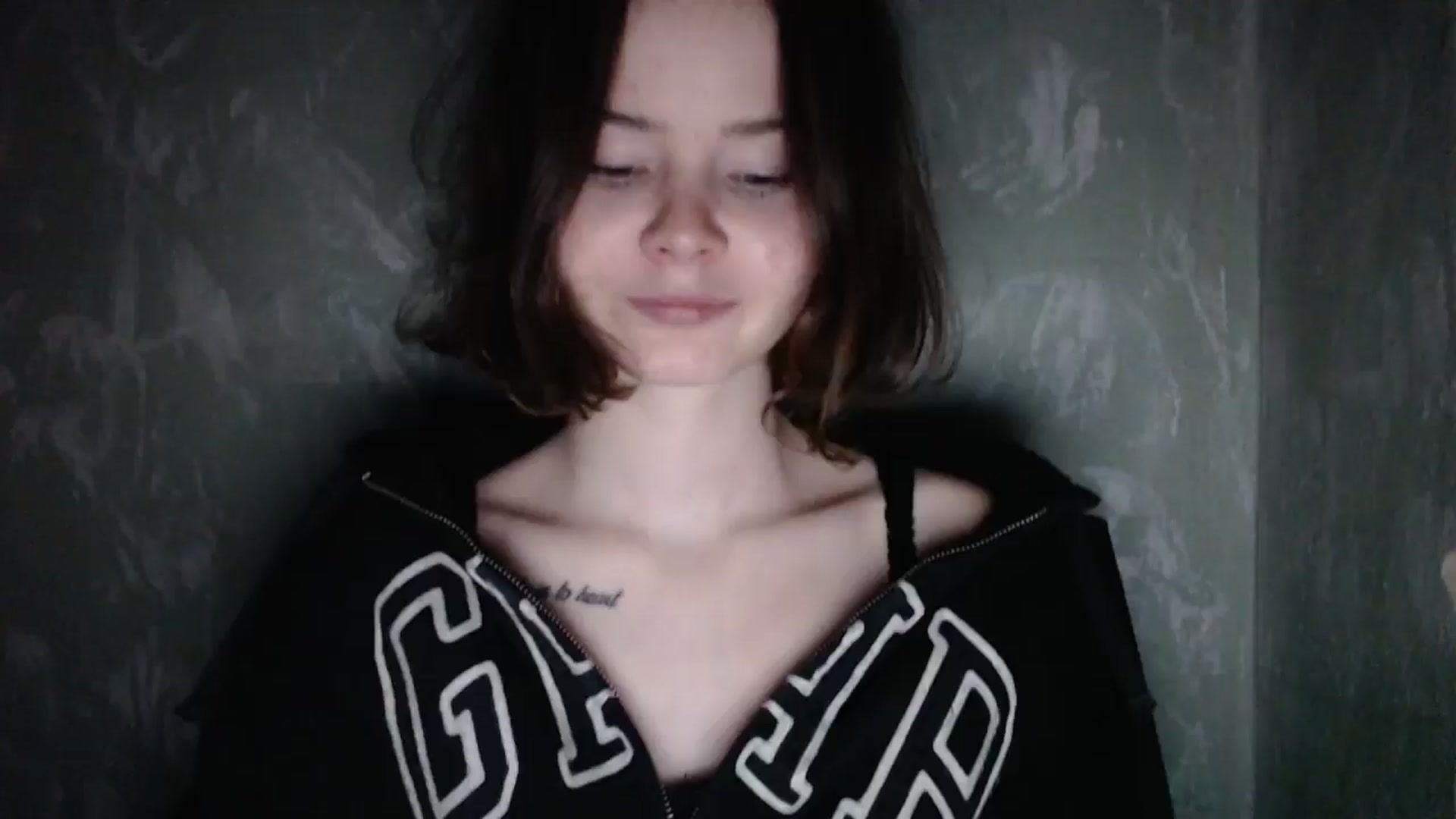 Gallery image thumbnail from KatyaWave's myfreecams stream on, 12/29/2025, 18:32 image 2 of 20