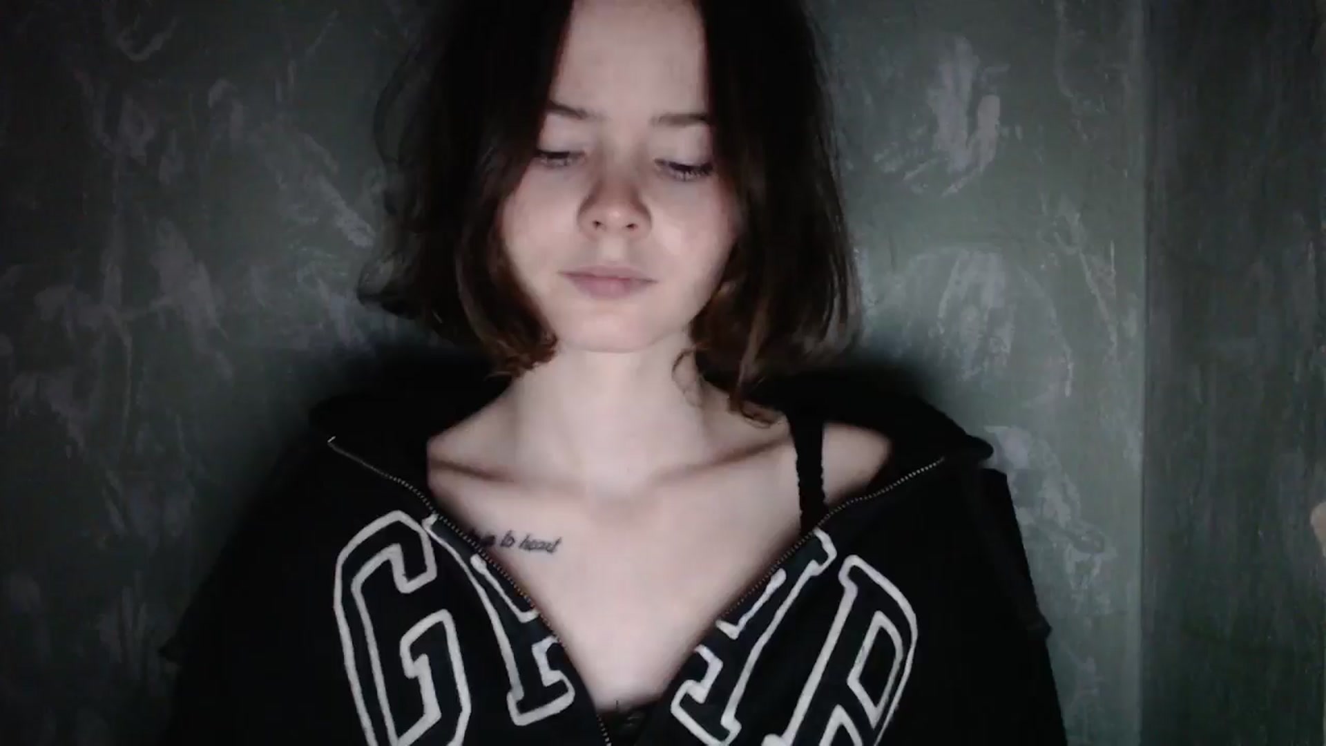 Gallery image thumbnail from KatyaWave's myfreecams stream on, 12/29/2025, 18:32 image 5 of 20