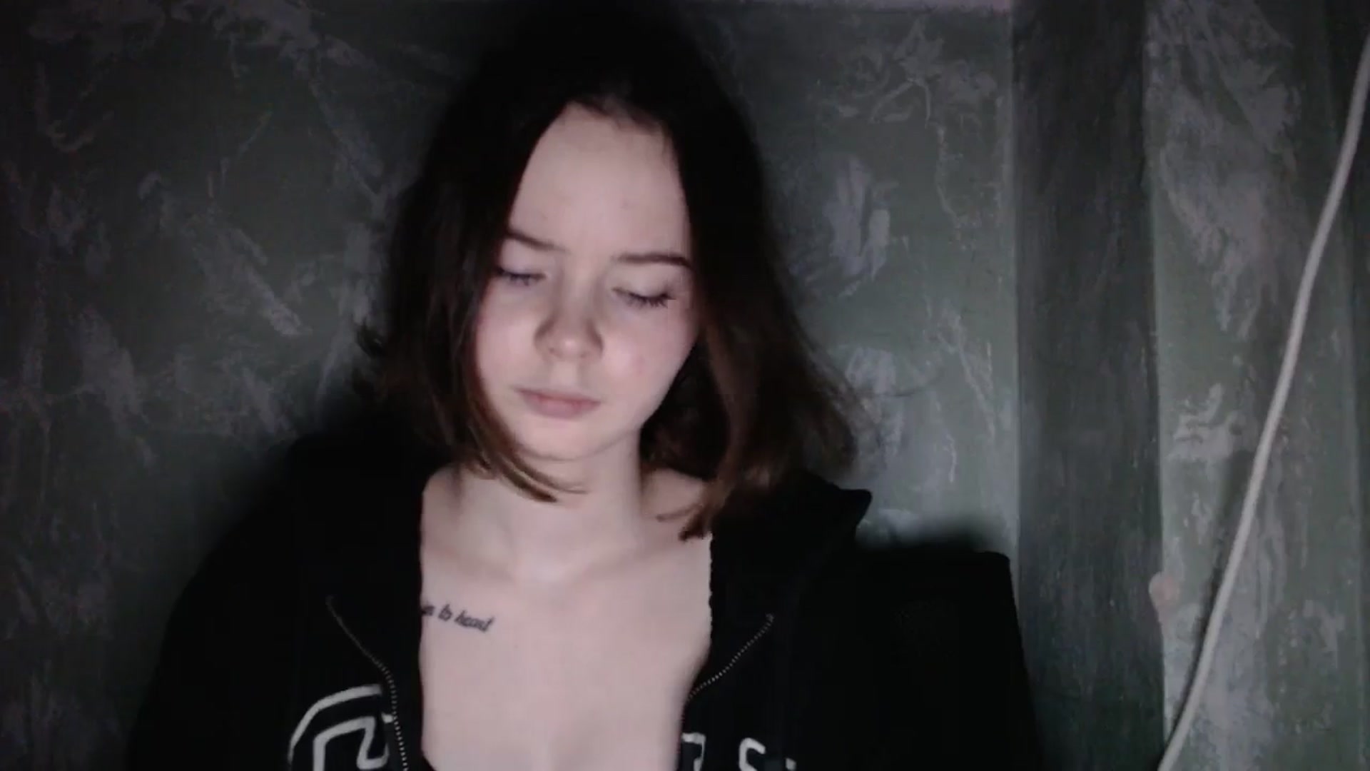 Gallery image thumbnail from KatyaWave's myfreecams stream on, 12/30/2025, 19:47 image 17 of 20