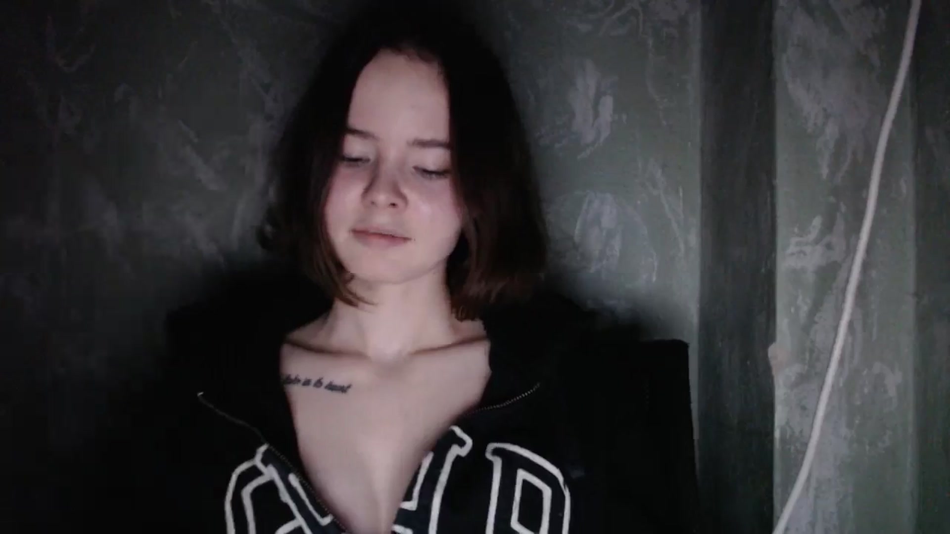 Gallery image thumbnail from KatyaWave's myfreecams stream on, 12/30/2025, 20:37 image 7 of 20