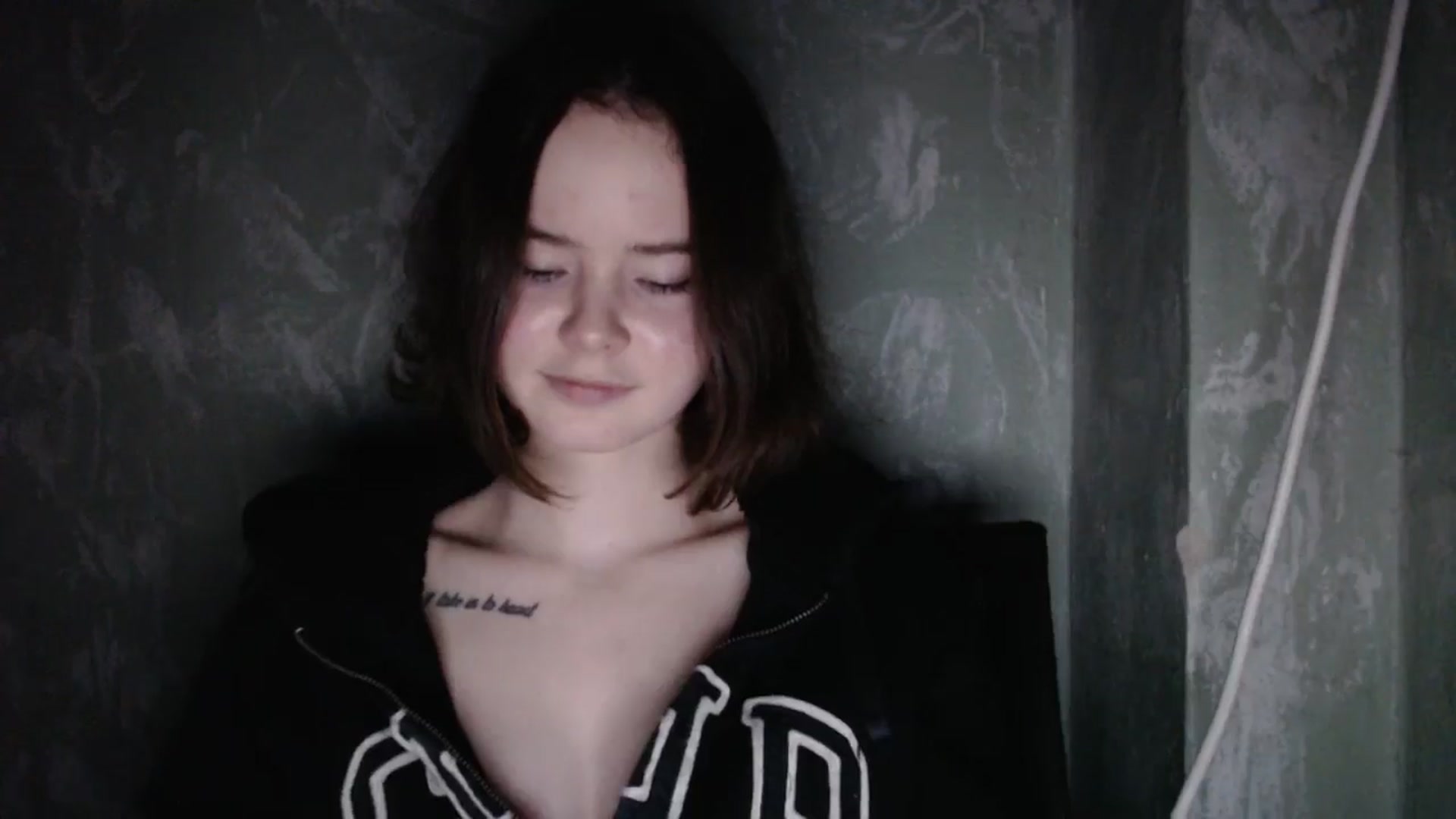 Gallery image thumbnail from KatyaWave's myfreecams stream on, 12/30/2025, 20:37 image 5 of 20