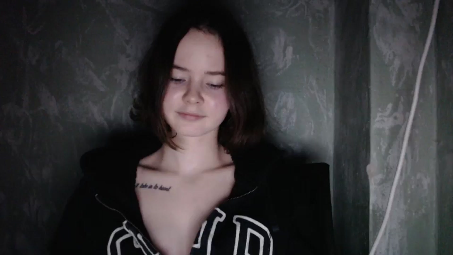 Gallery image thumbnail from KatyaWave's myfreecams stream on, 12/30/2025, 20:37 image 6 of 20
