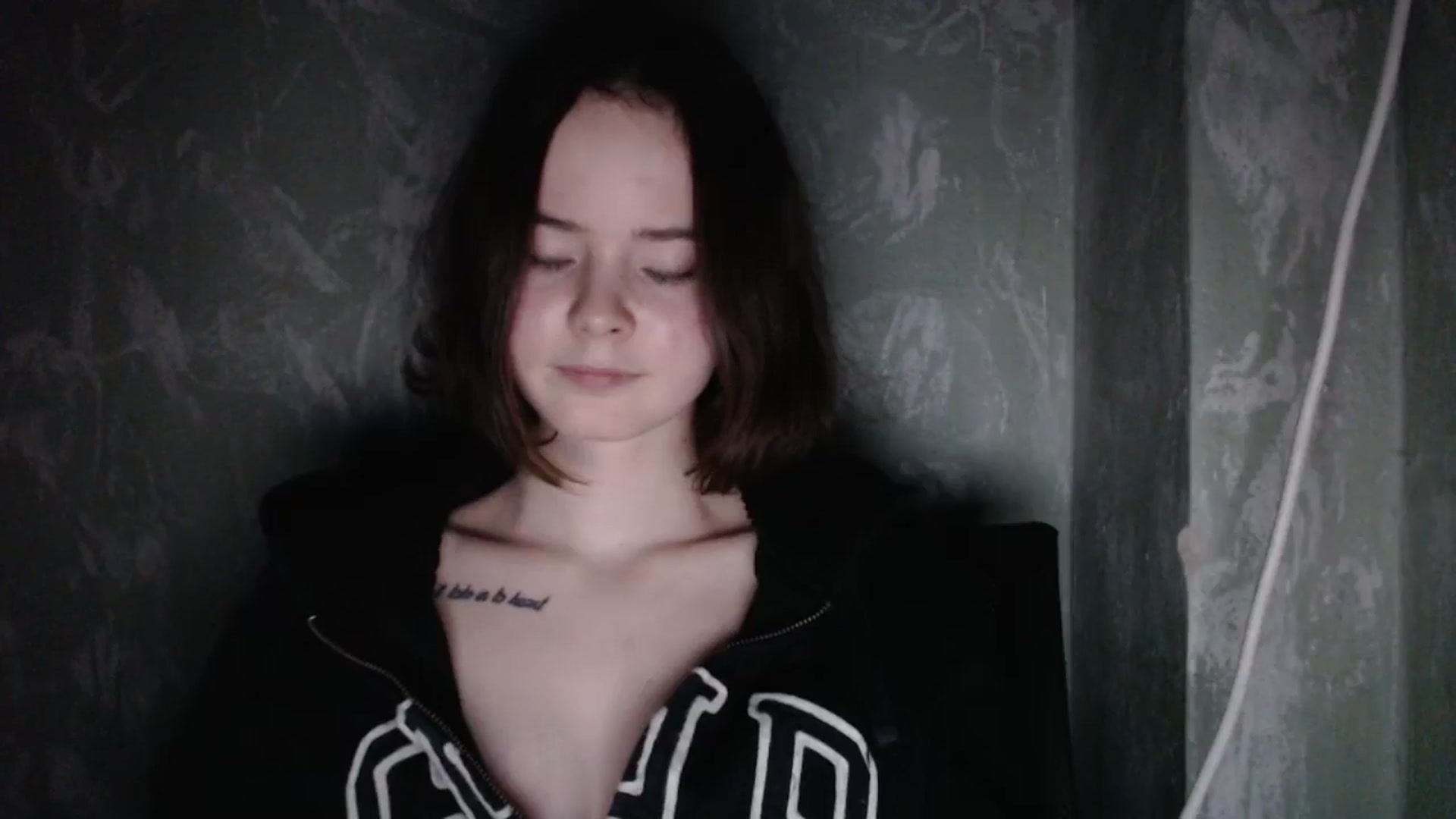 Gallery image thumbnail from KatyaWave's myfreecams stream on, 12/30/2025, 20:37 image 8 of 20