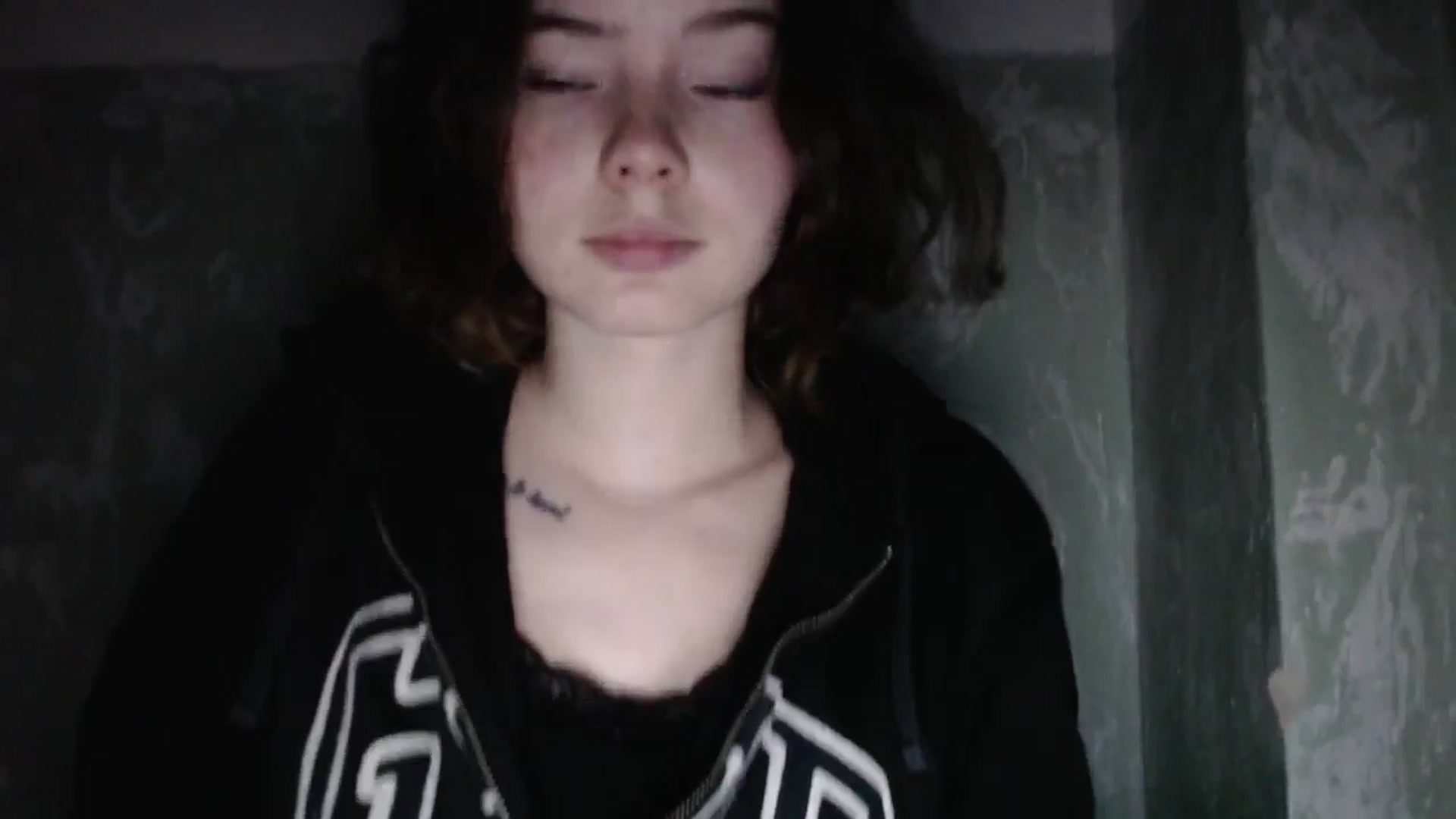 Gallery image thumbnail from KatyaWave's myfreecams stream on, 01/05/2026, 20:17 image 18 of 20