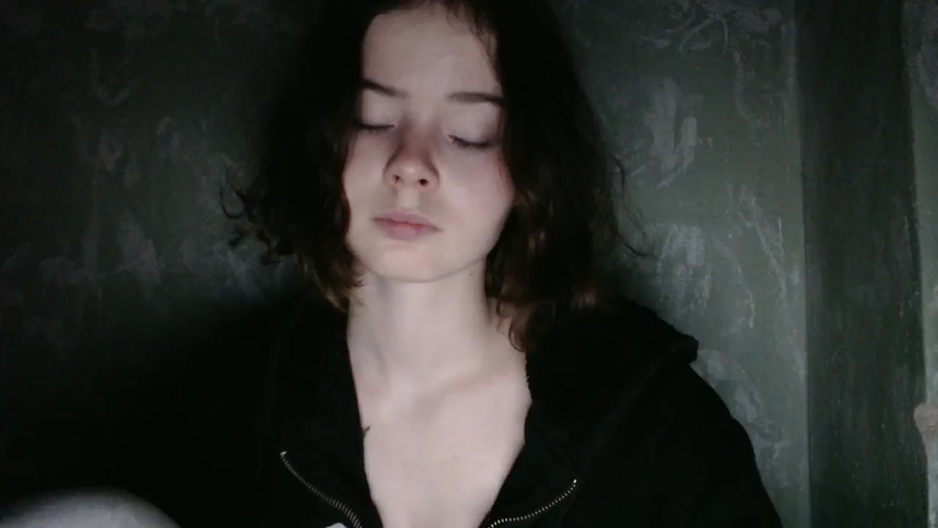 Gallery image thumbnail from KatyaWave's myfreecams stream on, 01/05/2026, 21:25 image 16 of 20