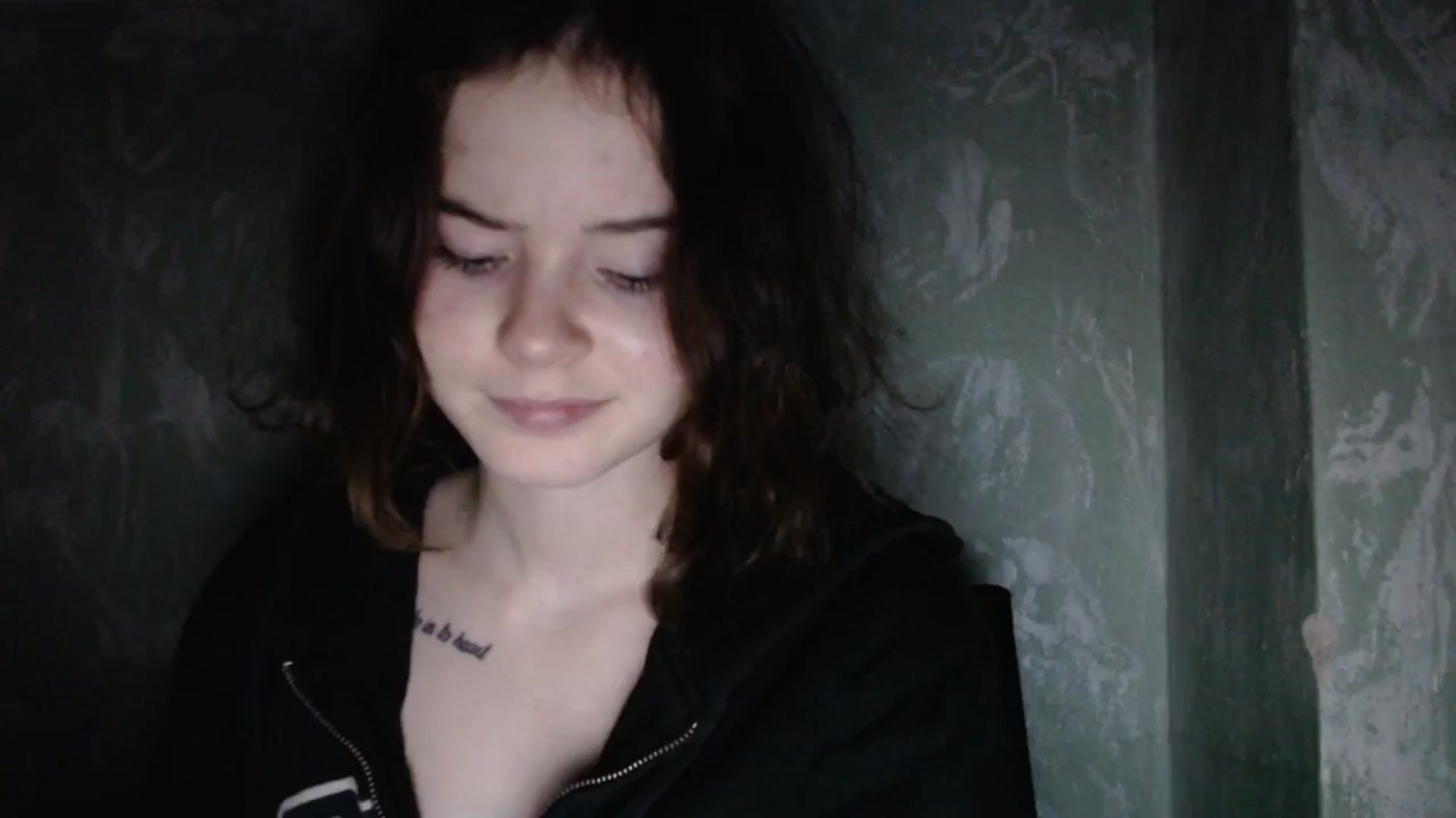 Gallery image thumbnail from KatyaWave's myfreecams stream on, 01/05/2026, 21:25 image 12 of 20