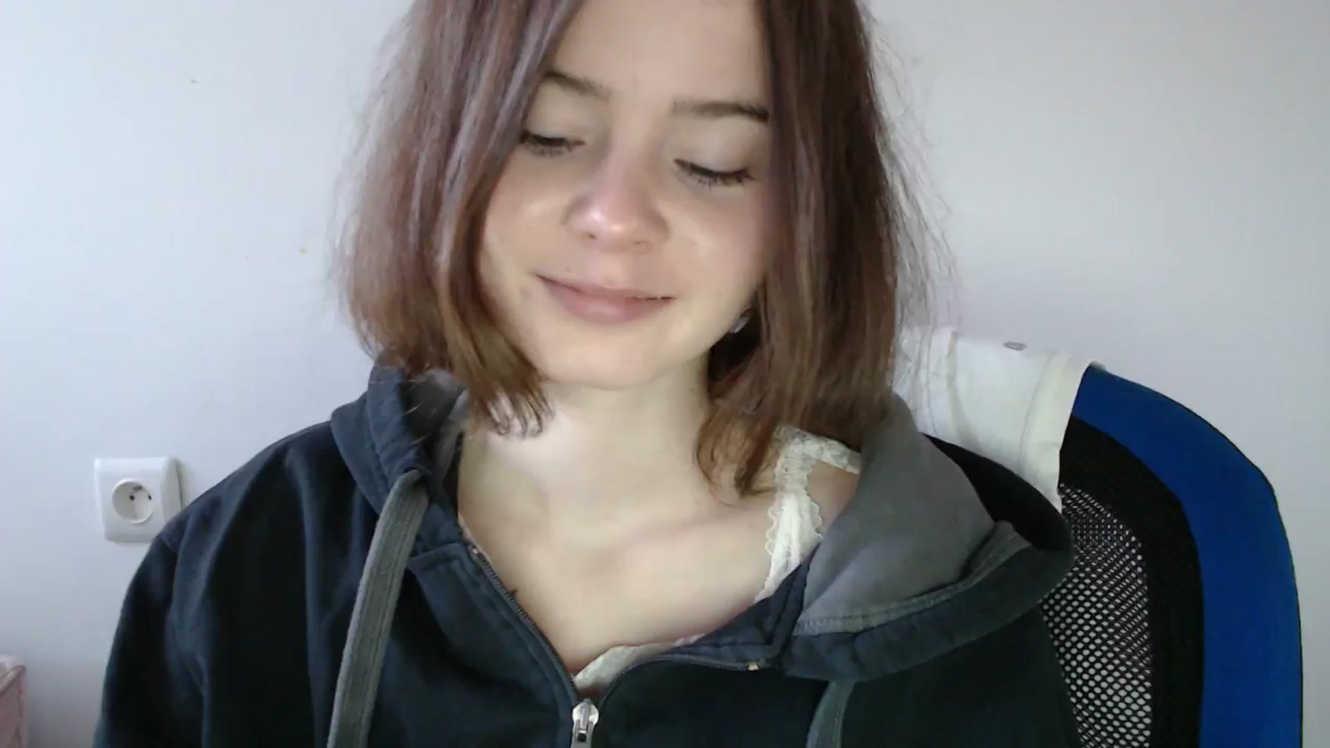 Gallery image thumbnail from KatyaWave's myfreecams stream on, 01/21/2026, 15:15 image 12 of 20