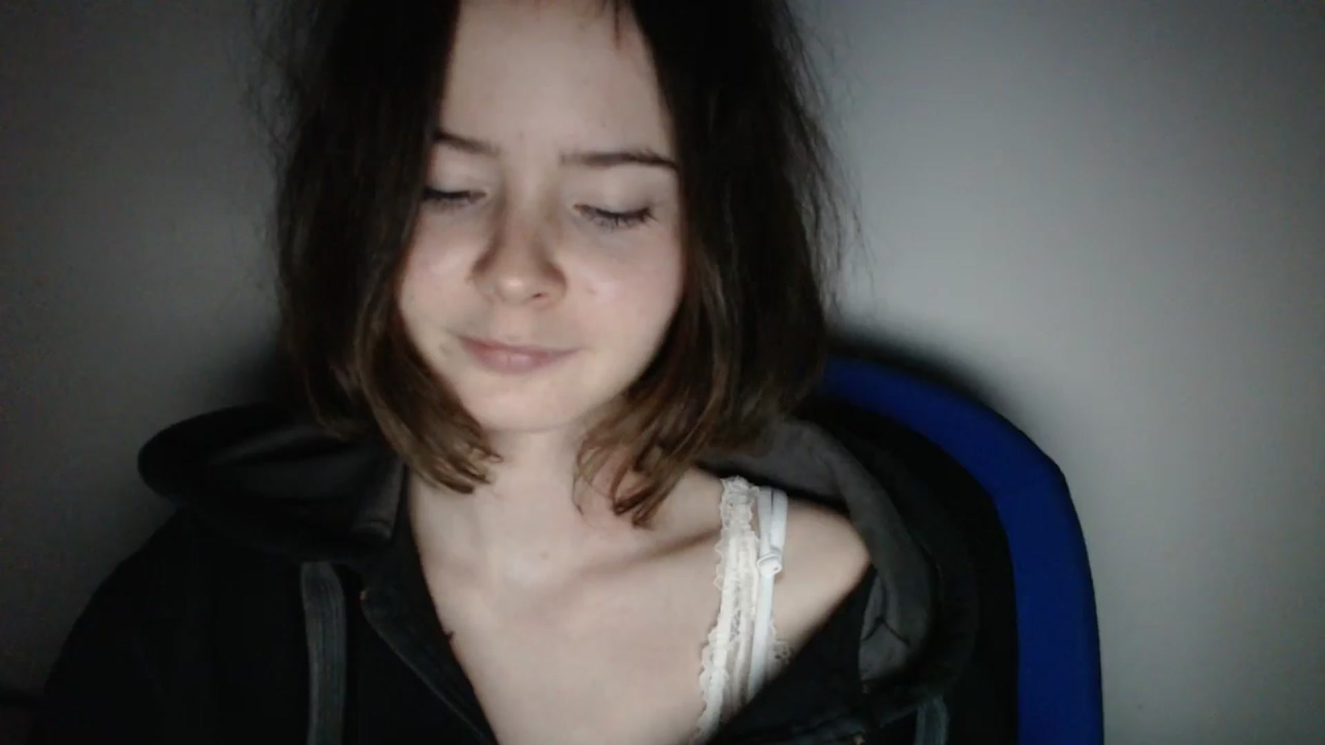 Gallery image thumbnail from KatyaWave's myfreecams stream on, 01/21/2026, 20:27 image 14 of 20