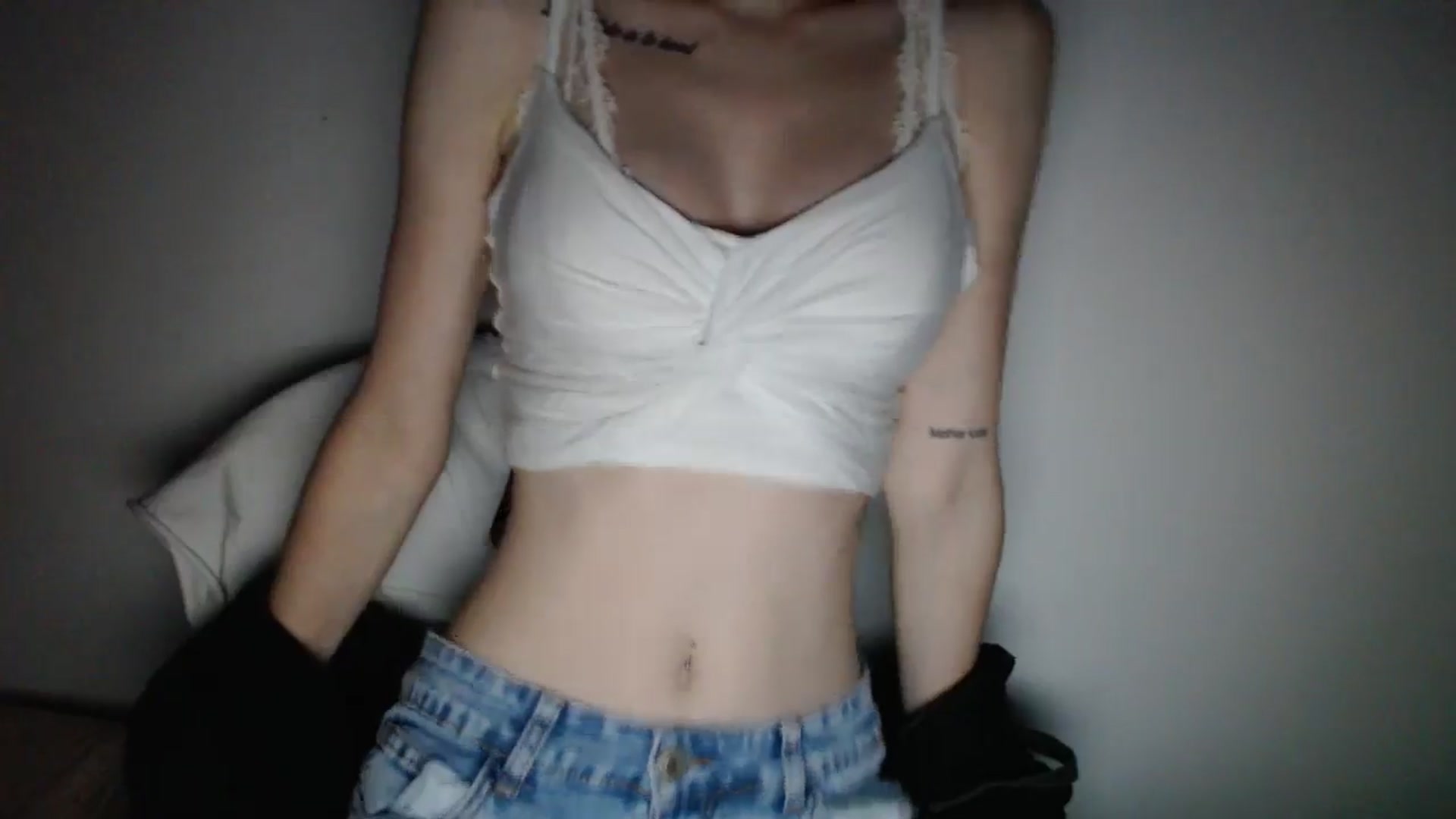 Gallery image thumbnail from KatyaWave's myfreecams stream on, 01/21/2026, 20:27 image 16 of 20
