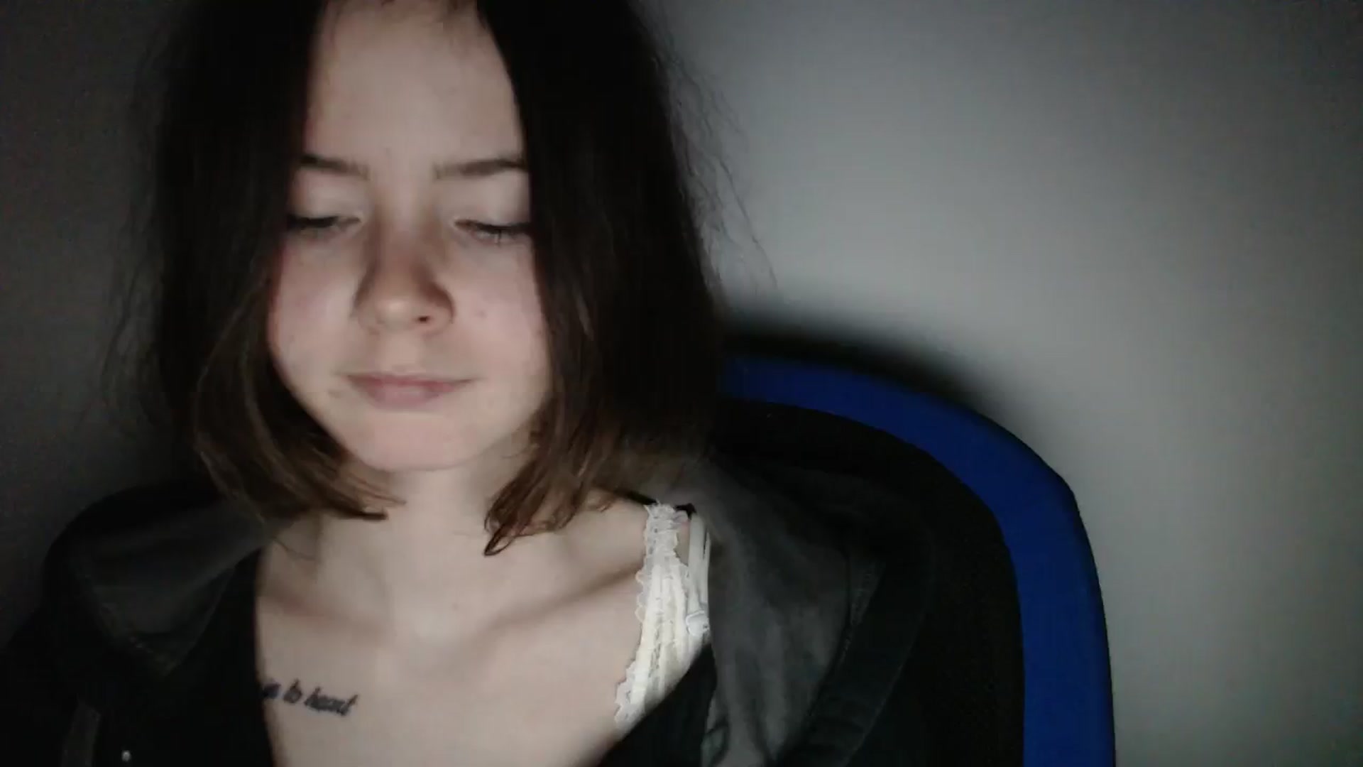 Gallery image thumbnail from KatyaWave's myfreecams stream on, 01/21/2026, 21:37 image 12 of 20