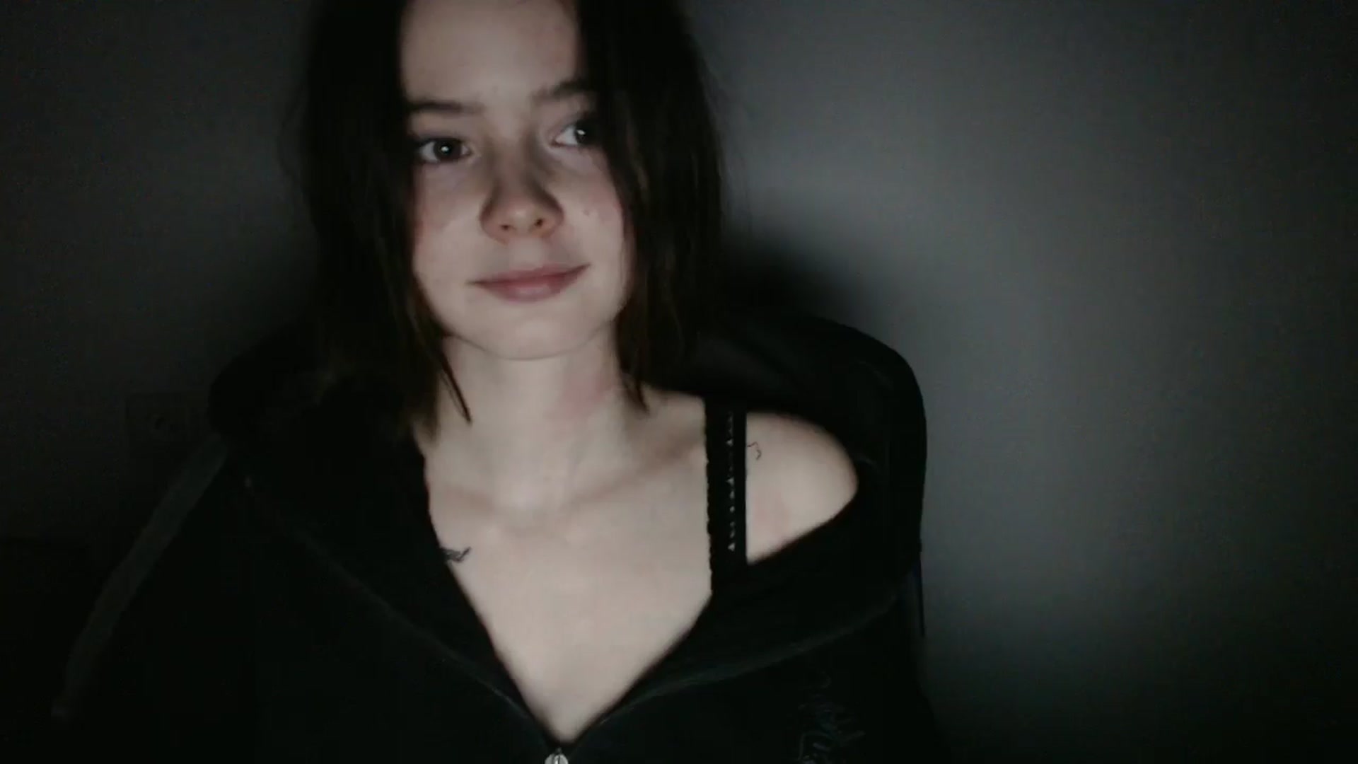 Gallery image thumbnail from KatyaWave's myfreecams stream on, 01/23/2026, 16:34 image 9 of 20
