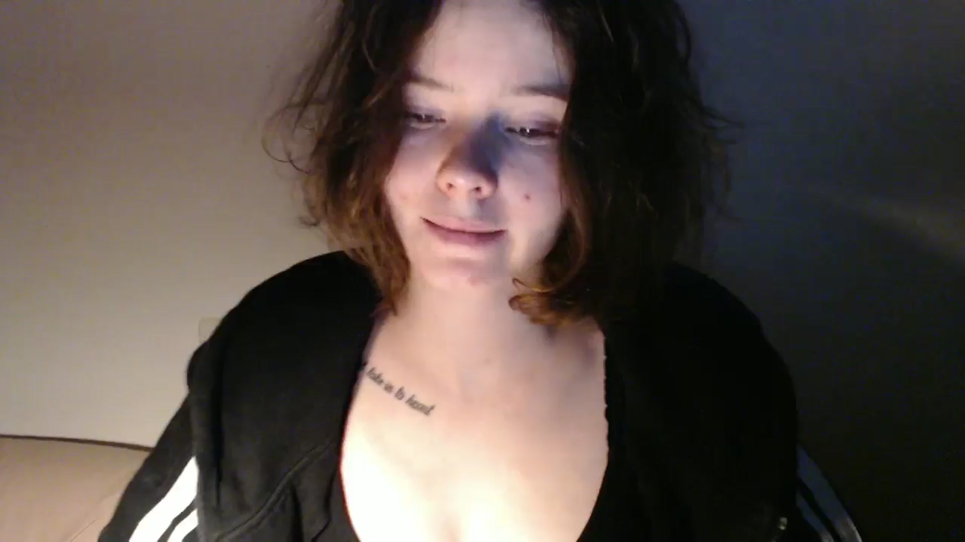 Gallery image thumbnail from KatyaWave's myfreecams stream on, 02/21/2026, 21:07 image 7 of 20
