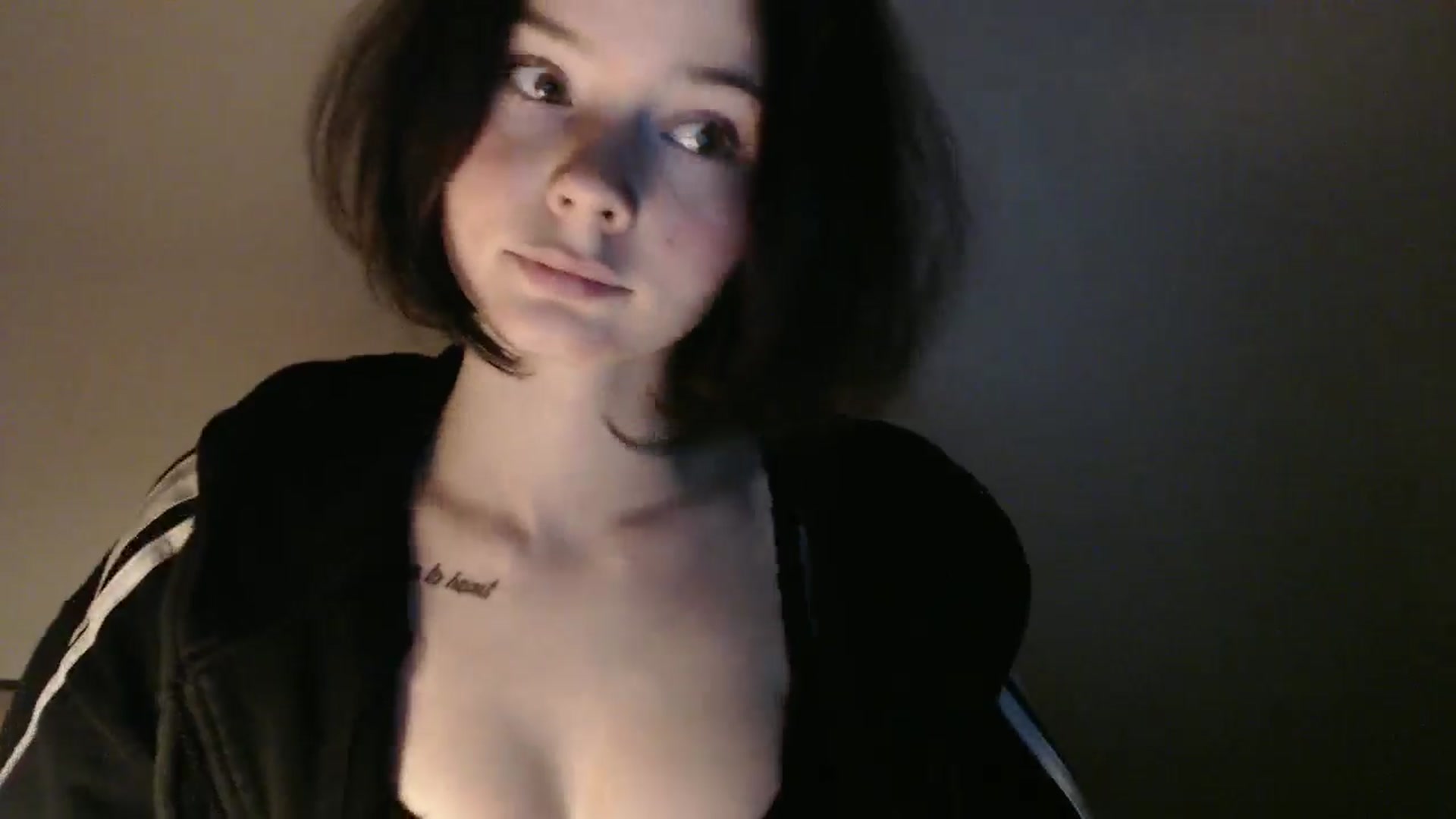 Gallery image thumbnail from KatyaWave's myfreecams stream on, 03/06/2026, 19:31 image 6 of 20