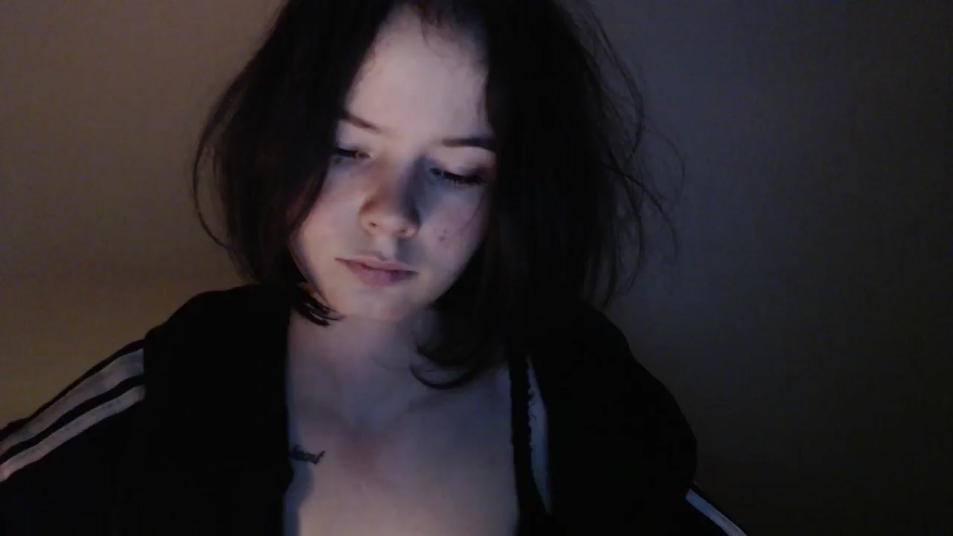 Gallery image thumbnail from KatyaWave's myfreecams stream on, 03/06/2026, 19:31 image 17 of 20