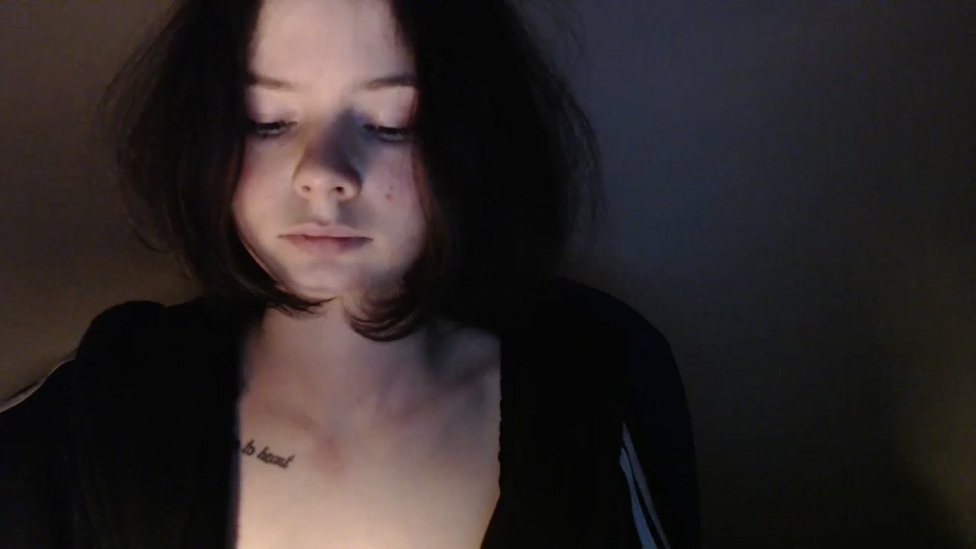 Gallery image thumbnail from KatyaWave's myfreecams stream on, 03/06/2026, 19:31 image 19 of 20