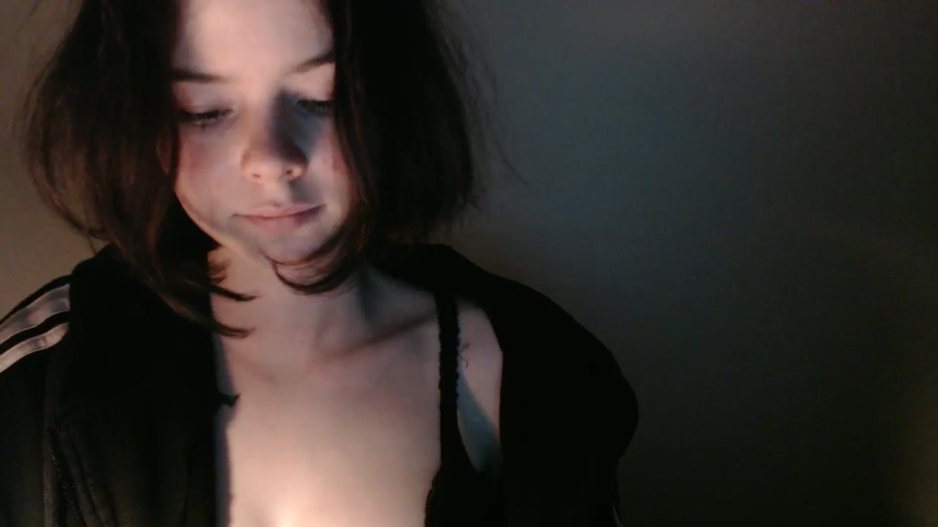 Gallery image thumbnail from KatyaWave's myfreecams stream on, 03/06/2026, 19:31 image 9 of 20