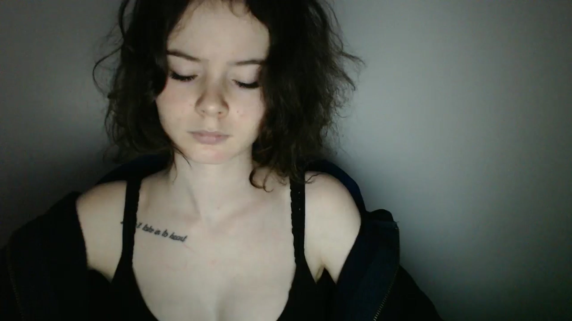 Gallery image thumbnail from KatyaWave's myfreecams stream on, 03/12/2026, 13:30 image 14 of 20