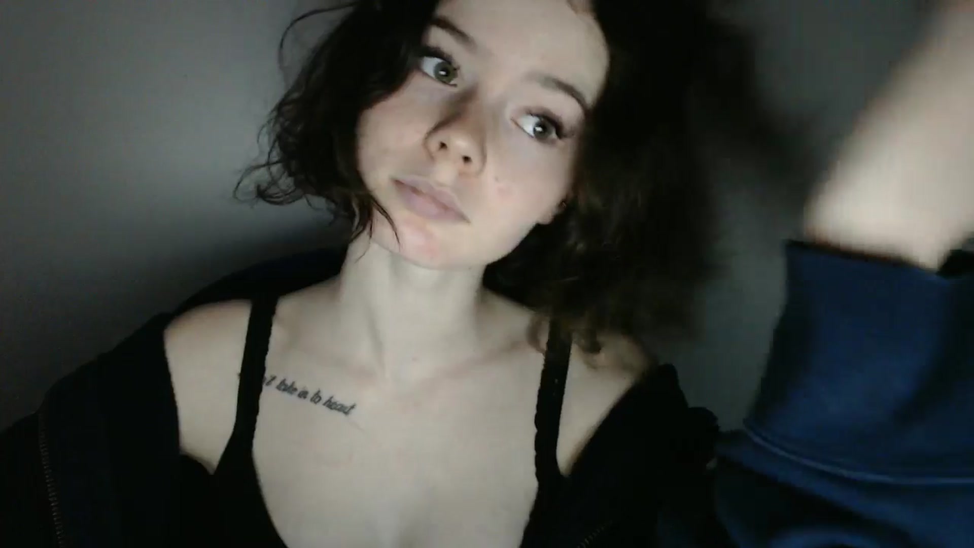 Gallery image thumbnail from KatyaWave's myfreecams stream on, 03/12/2026, 13:30 image 17 of 20
