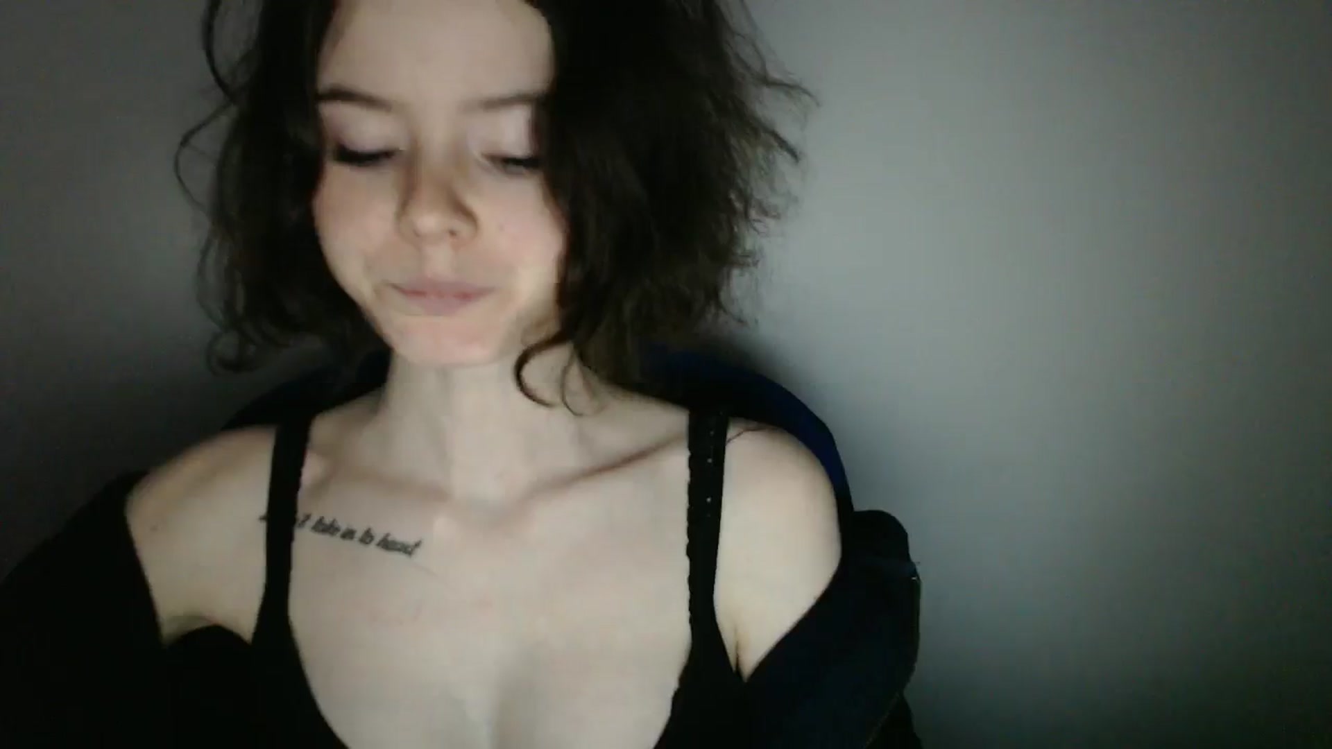 Gallery image thumbnail from KatyaWave's myfreecams stream on, 03/12/2026, 13:30 image 11 of 20