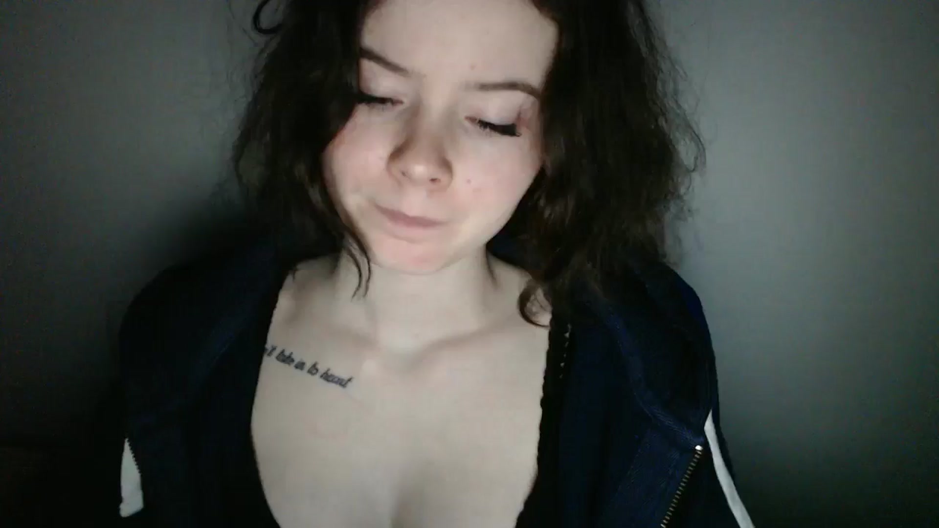 Gallery image thumbnail from KatyaWave's myfreecams stream on, 03/12/2026, 14:48 image 14 of 20