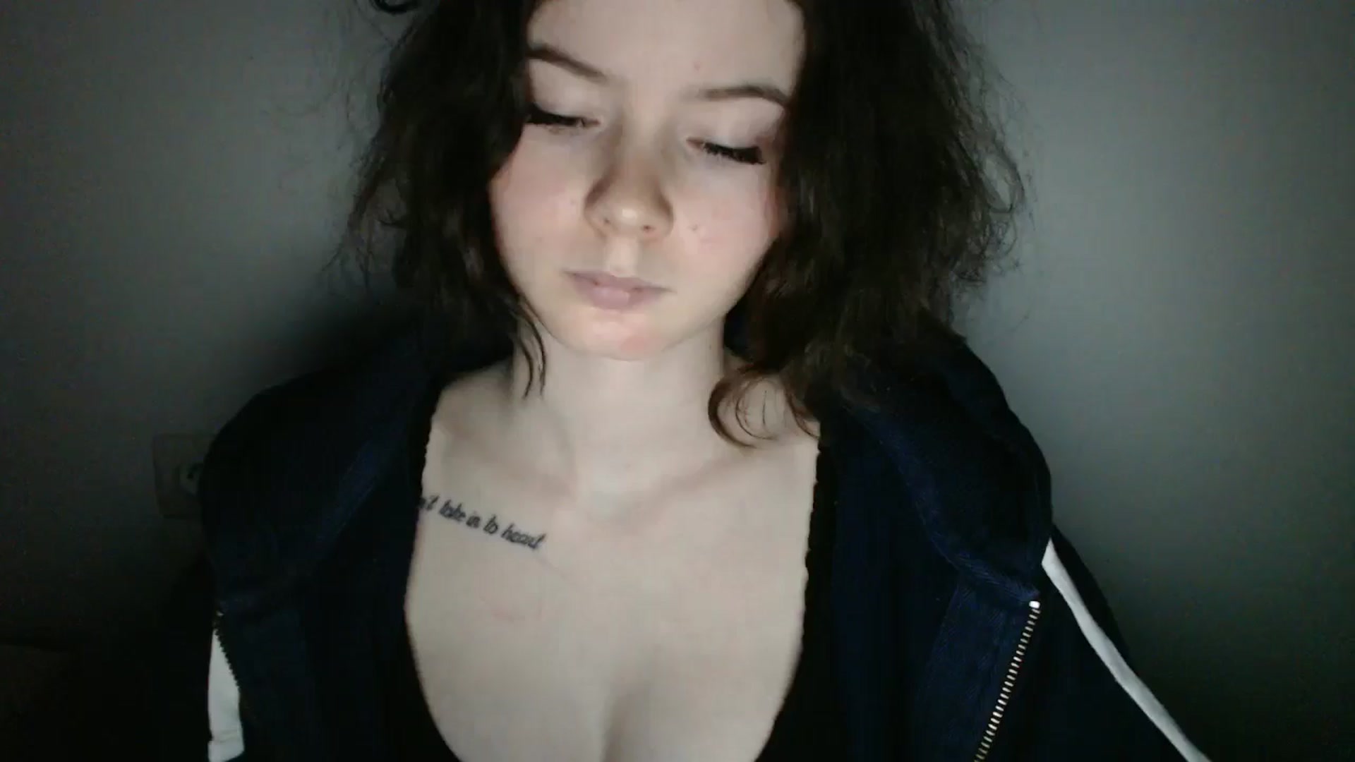 Gallery image thumbnail from KatyaWave's myfreecams stream on, 03/12/2026, 14:48 image 12 of 20