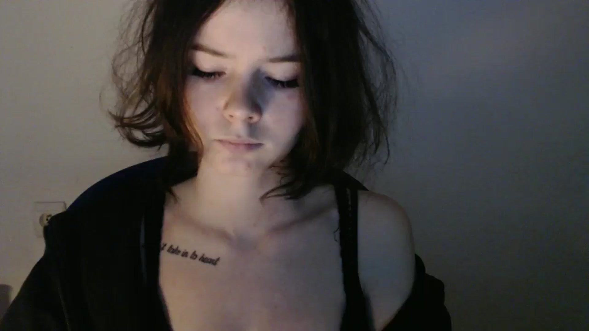 Gallery image thumbnail from KatyaWave's myfreecams stream on, 03/15/2026, 13:44 image 14 of 20