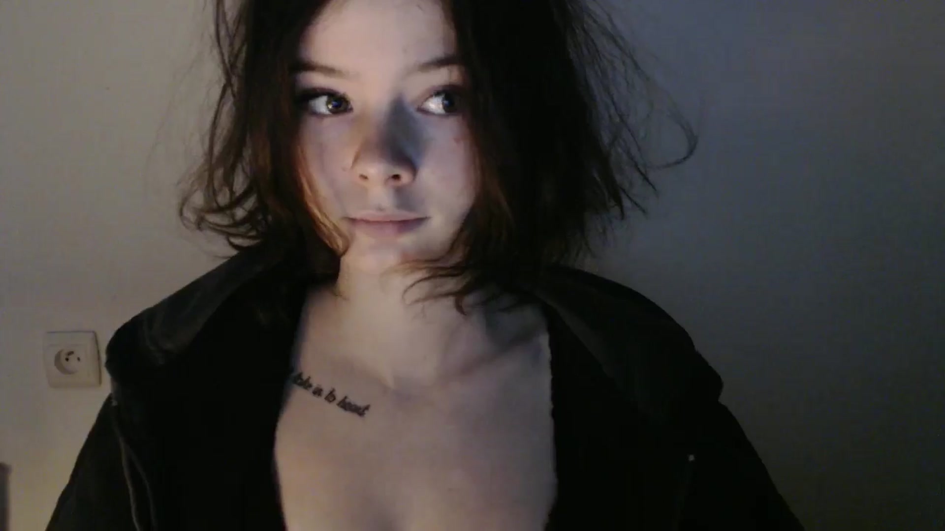 Gallery image thumbnail from KatyaWave's myfreecams stream on, 03/15/2026, 13:44 image 2 of 20