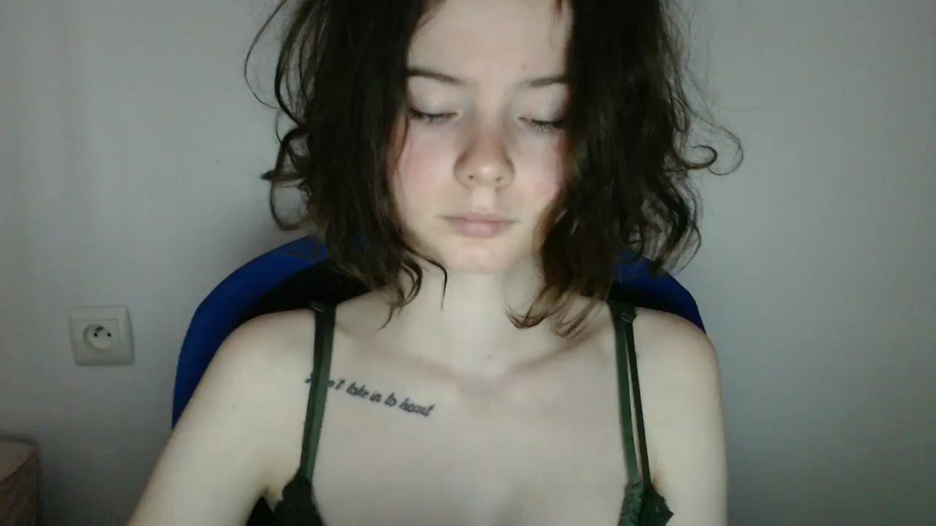 Gallery image thumbnail from KatyaWave's myfreecams stream on, 03/31/2026, 12:23 image 20 of 20
