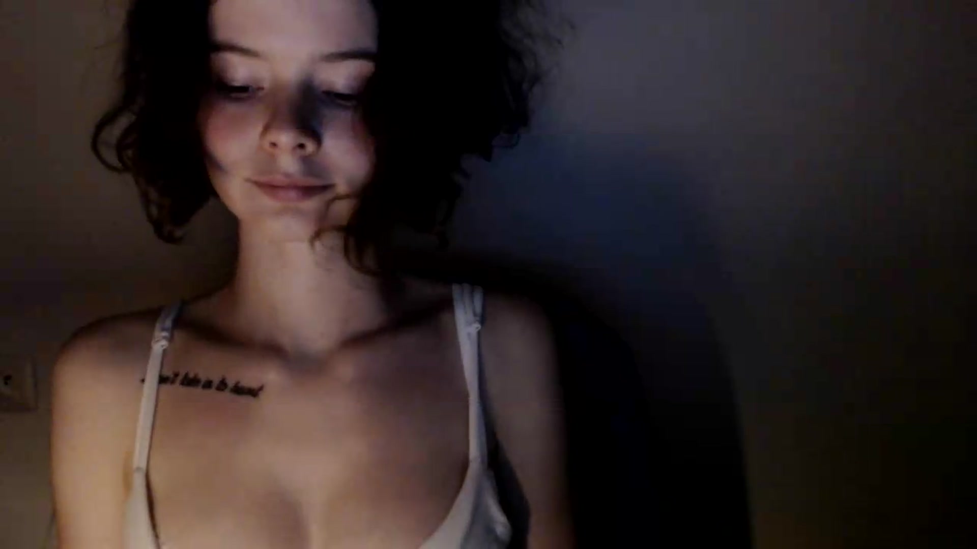 Gallery image thumbnail from KatyaWave's myfreecams stream on, 06/19/2026, 19:14 image 13 of 20