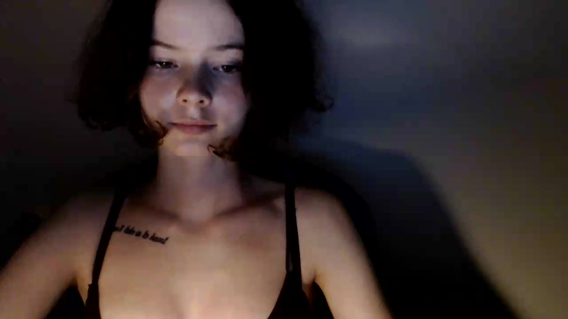Gallery image thumbnail from KatyaWave's myfreecams stream on, 06/30/2026, 19:27 image 17 of 20