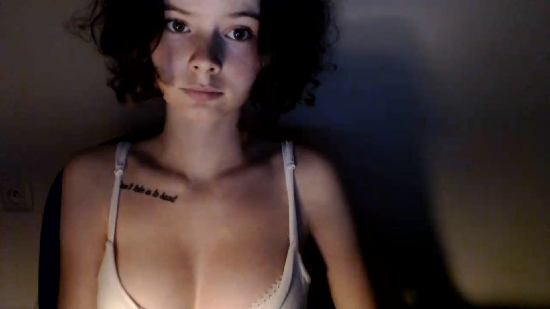 Gallery image thumbnail from KatyaWave's myfreecams stream on, 07/01/2026, 19:21 image 4 of 20