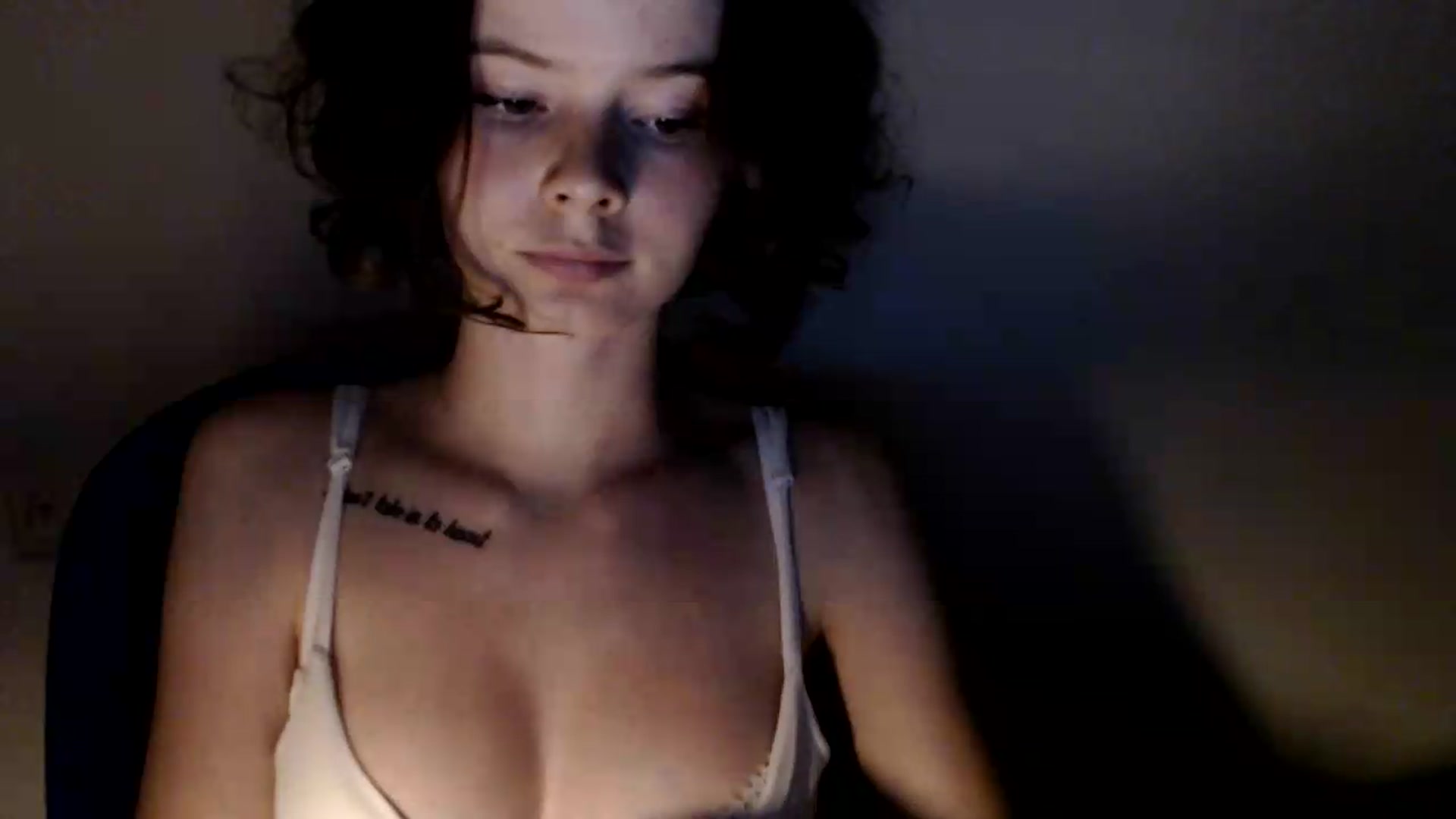 Gallery image thumbnail from KatyaWave's myfreecams stream on, 07/01/2026, 19:21 image 12 of 20