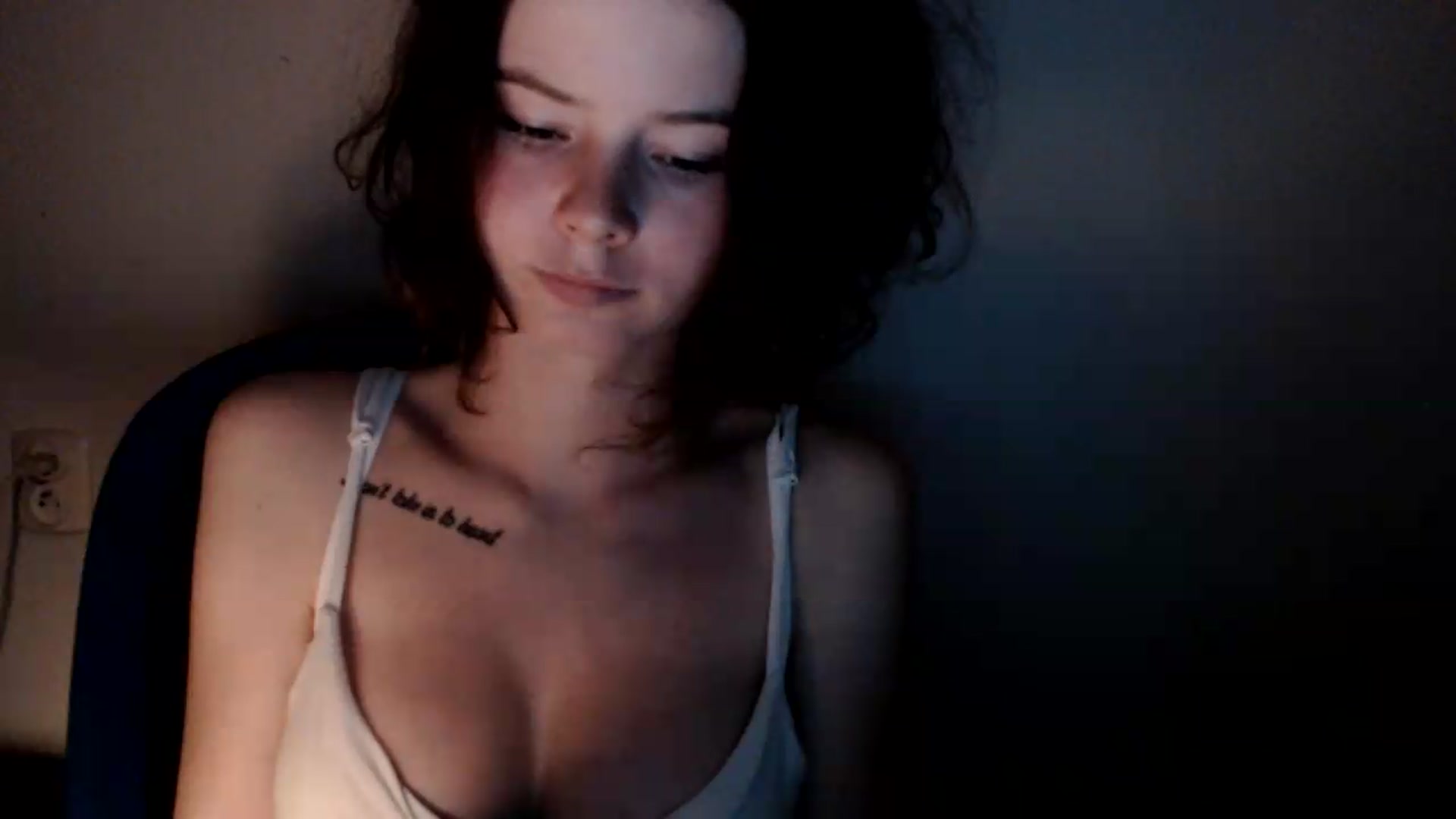 Gallery image thumbnail from KatyaWave's myfreecams stream on, 07/09/2026, 19:13 image 15 of 20