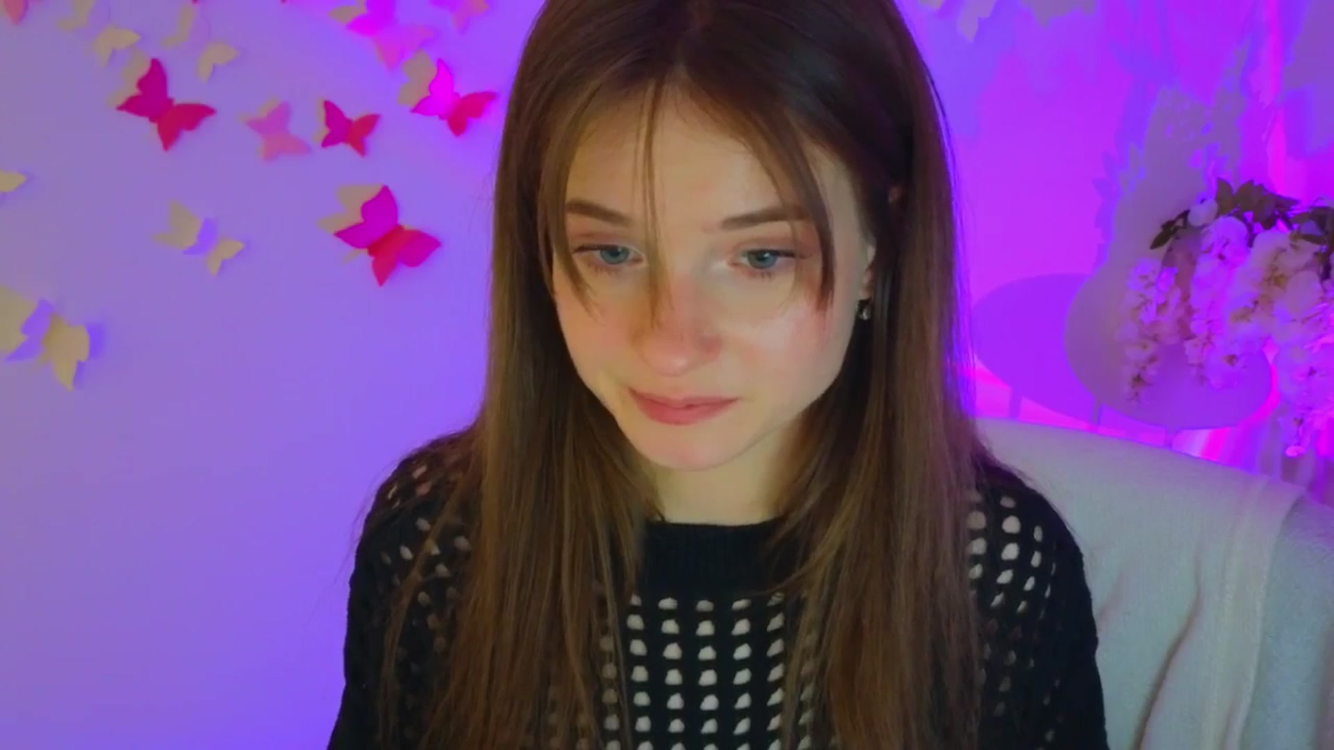 Gallery image thumbnail from Katyaa_Lover's myfreecams stream on, 01/15/2026, 19:15 image 17 of 20