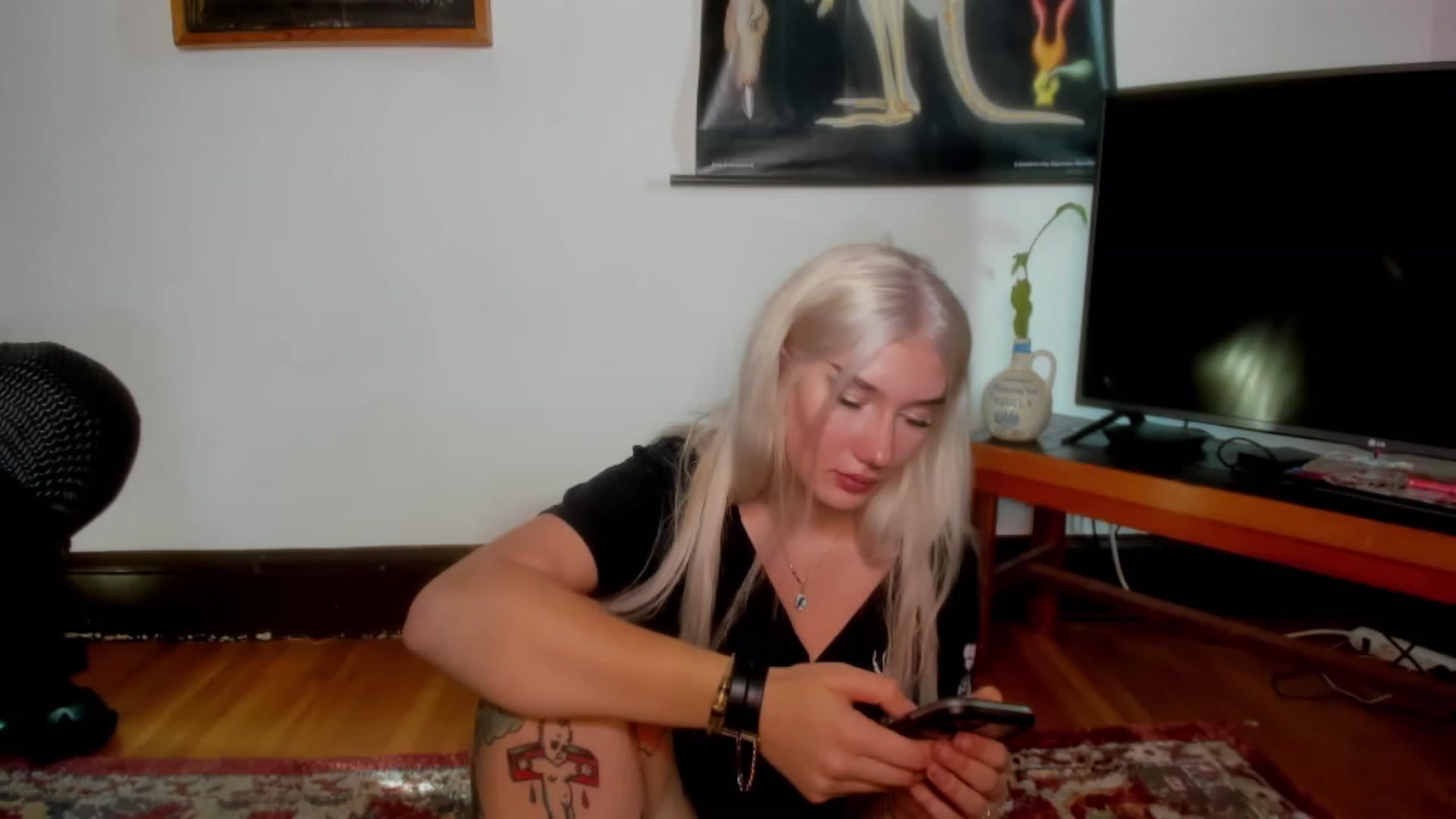 Gallery image thumbnail from Katydayy's myfreecams stream on, 06/28/2023, 01:52 image 16 of 20