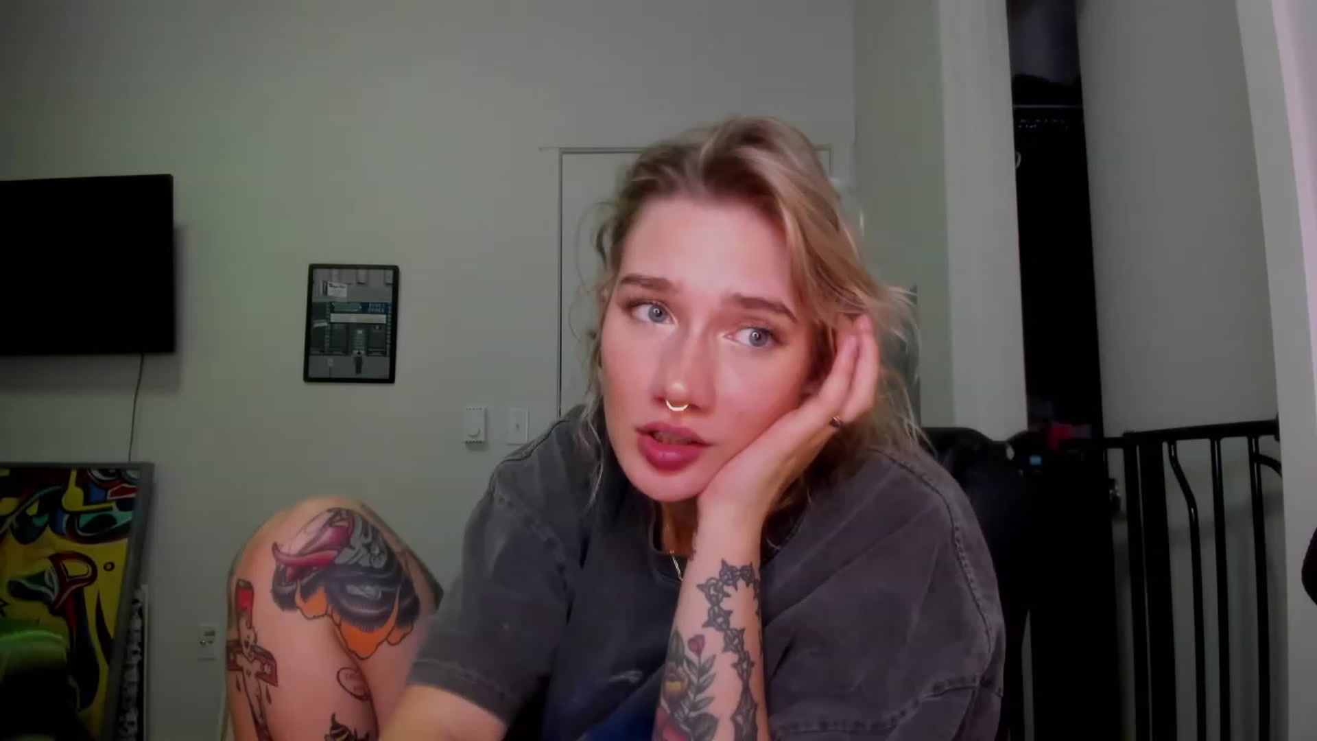 Gallery image thumbnail from Katydayy's myfreecams stream on, 10/20/2023, 05:41 image 1 of 20