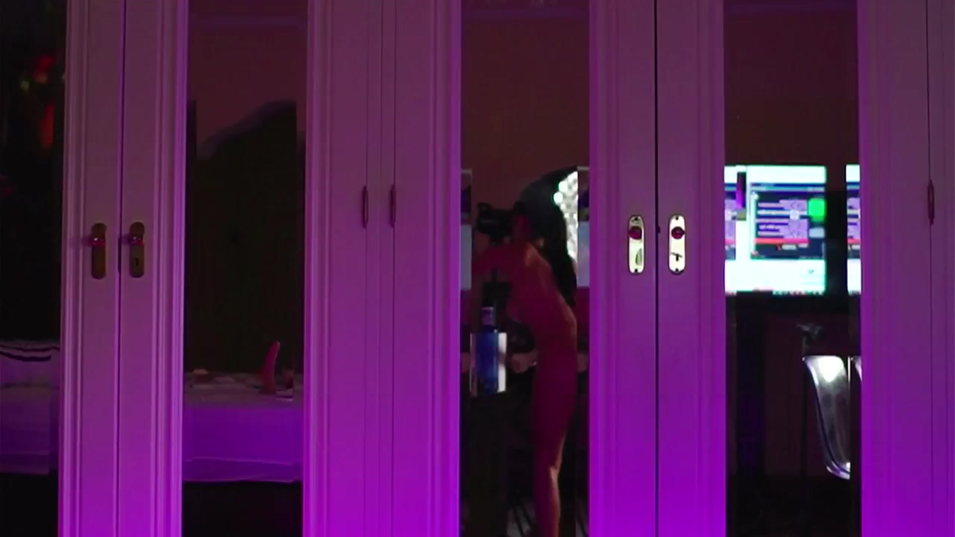Gallery image thumbnail from KatyeRave's myfreecams stream on, 09/08/2024, 21:45 image 11 of 20