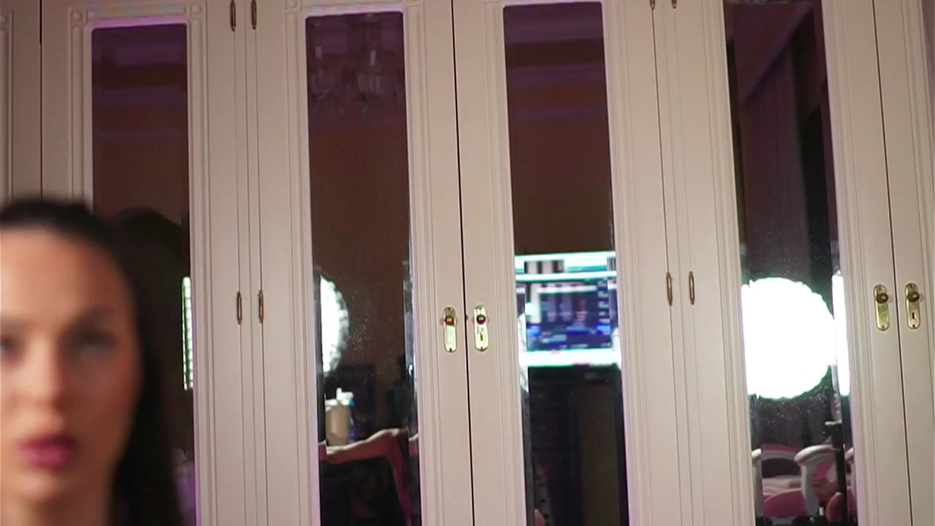 Gallery image thumbnail from KatyeRave's myfreecams stream on, 11/18/2024, 17:59 image 6 of 20