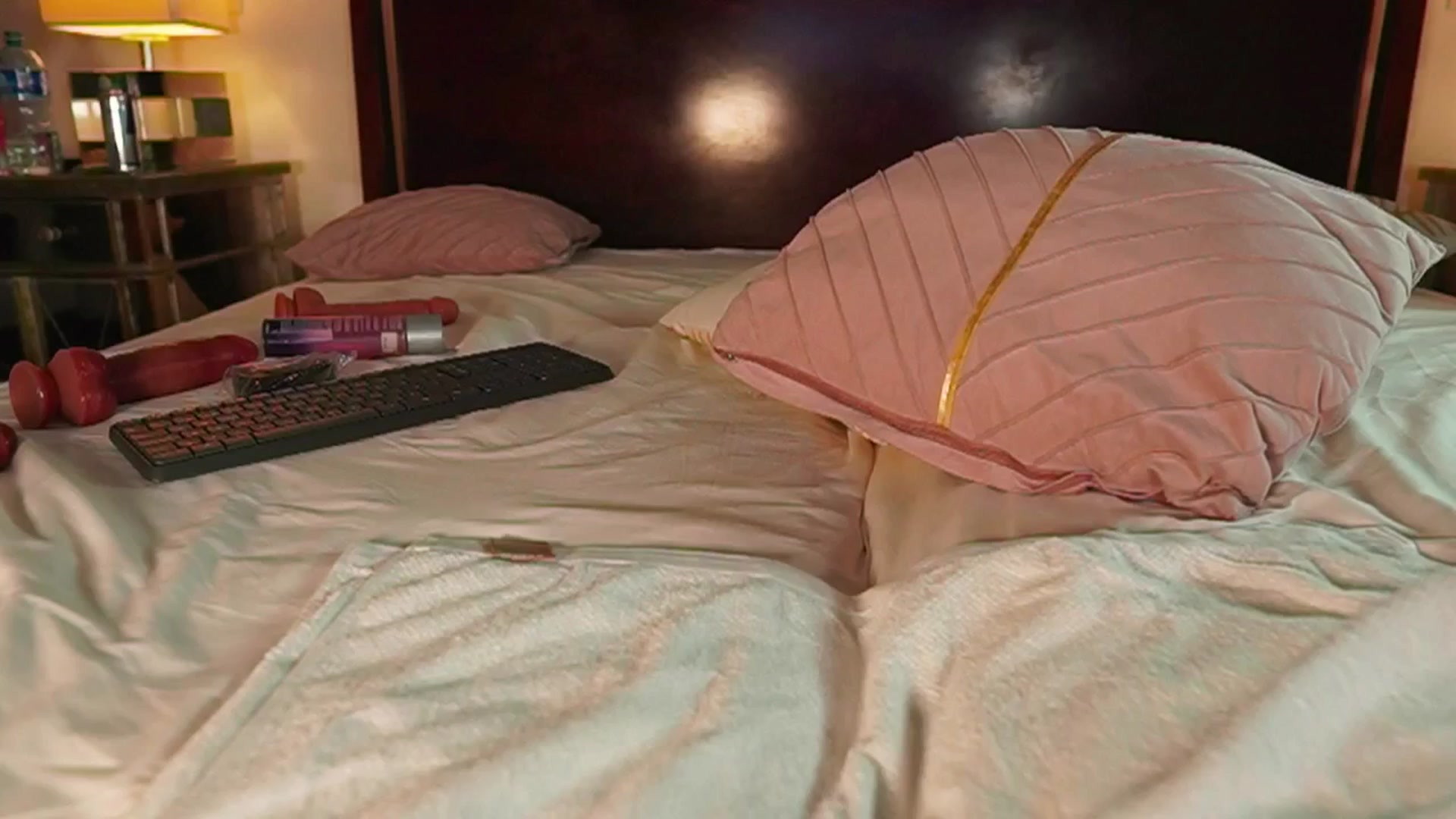Gallery image thumbnail from KatyeRave's myfreecams stream on, 09/10/2025, 02:02 image 1 of 20