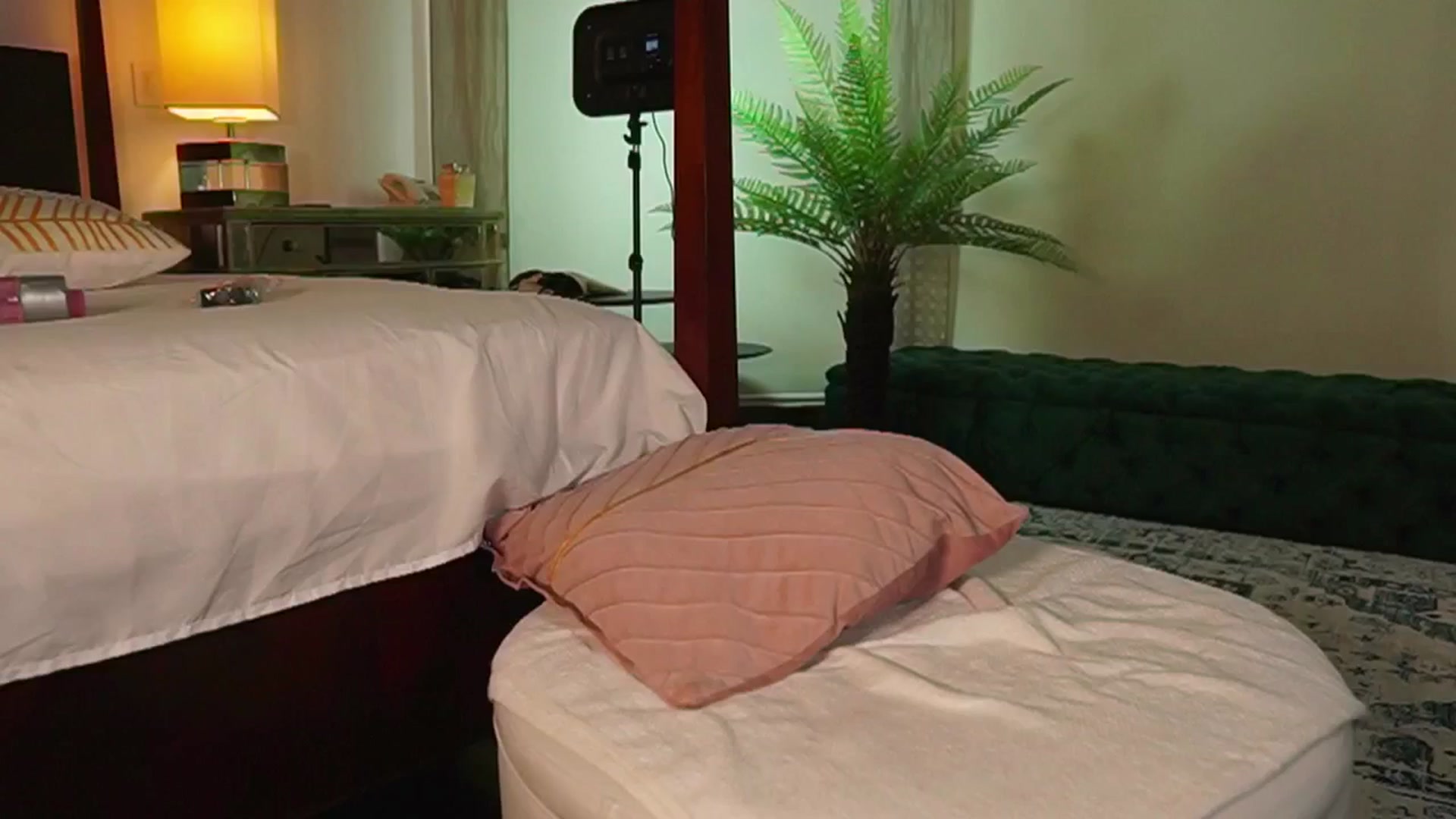 Gallery image thumbnail from KatyeRave's myfreecams stream on, 09/10/2025, 21:17 image 10 of 20