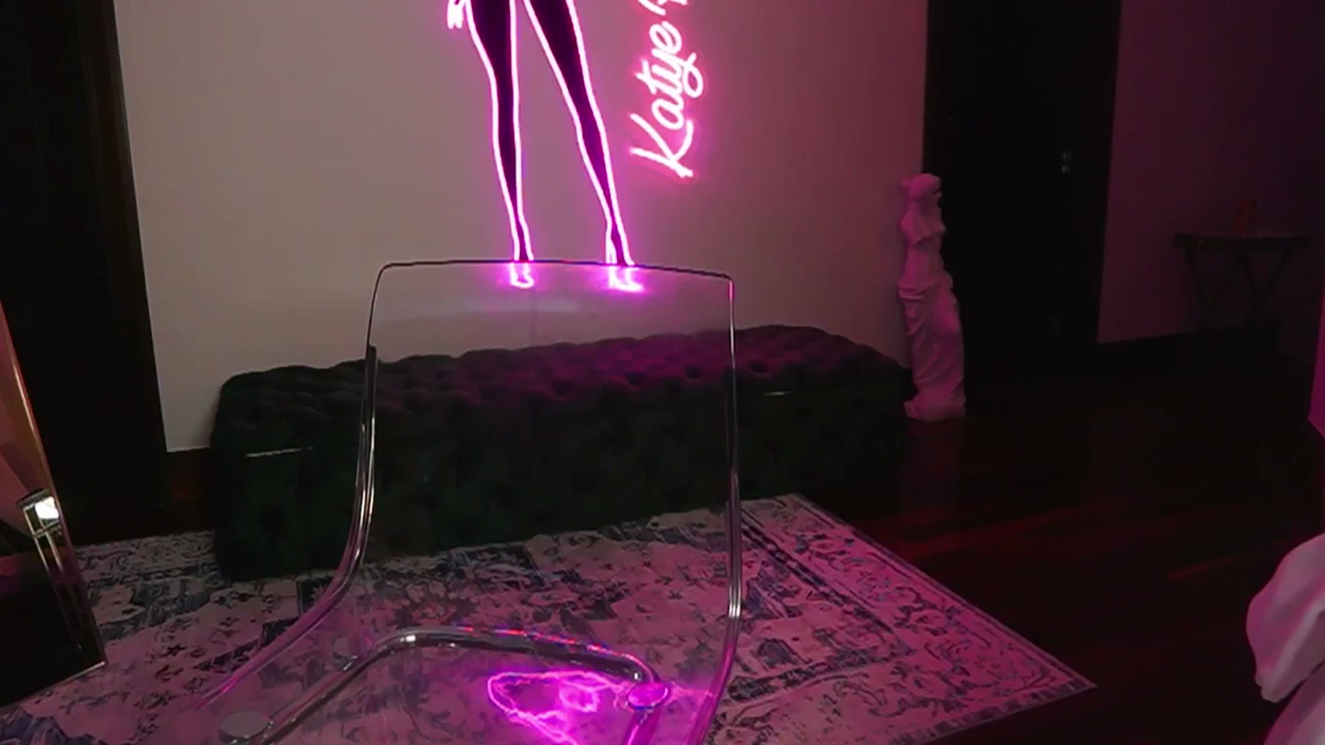 Gallery image thumbnail from KatyeRave's myfreecams stream on, 10/22/2025, 03:48 image 12 of 20