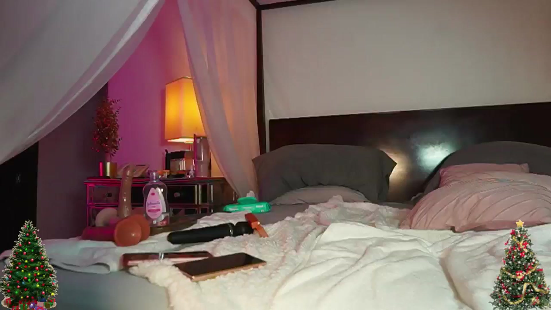 Gallery image thumbnail from KatyeRave's myfreecams stream on, 12/25/2025, 21:24 image 7 of 20