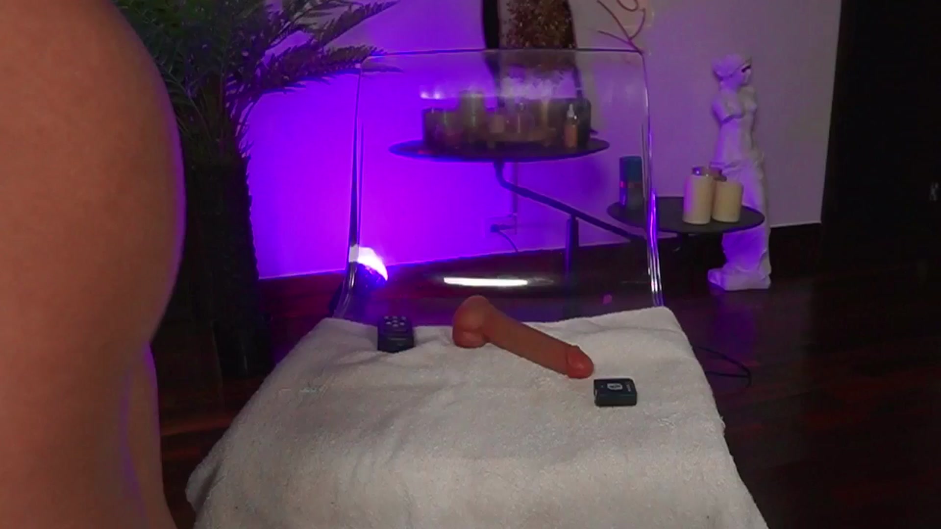 Gallery image thumbnail from KatyeRave's myfreecams stream on, 03/16/2026, 02:54 image 14 of 20