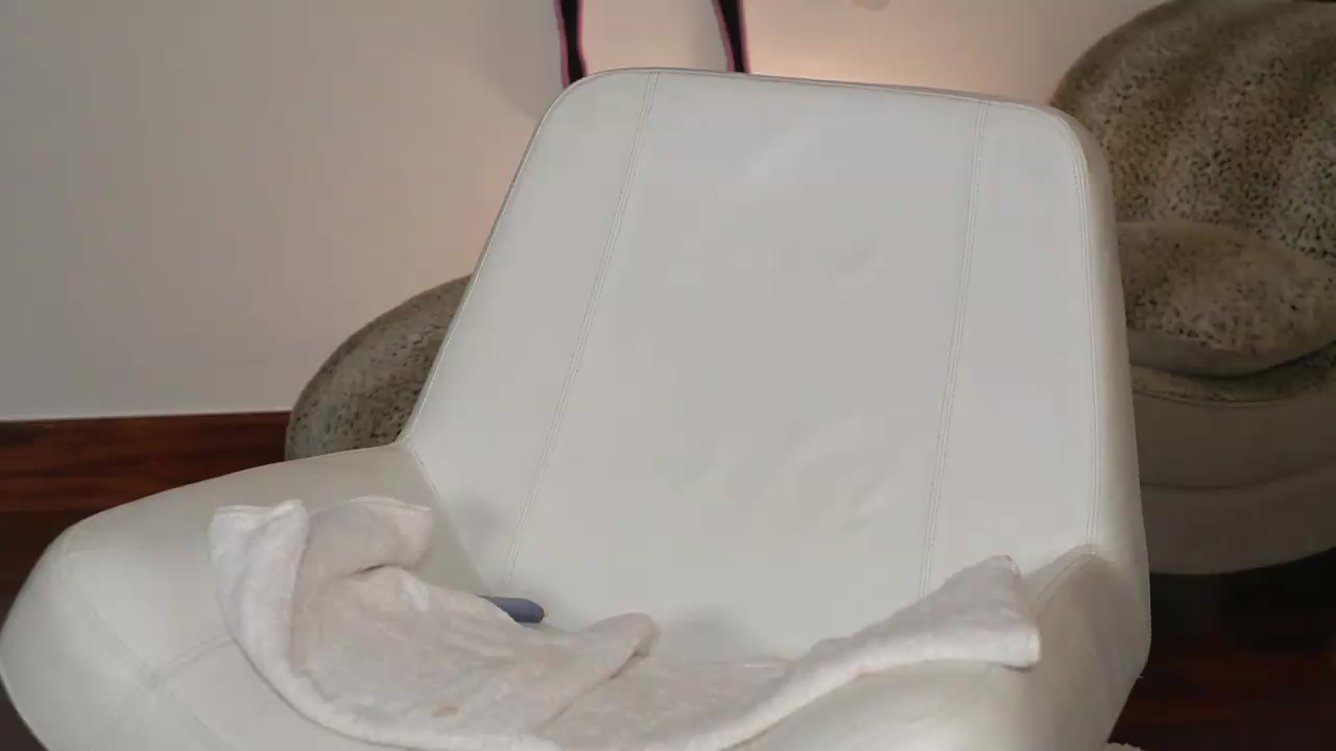 Gallery image thumbnail from KatyeRave's myfreecams stream on, 06/11/2026, 21:36 image 10 of 20