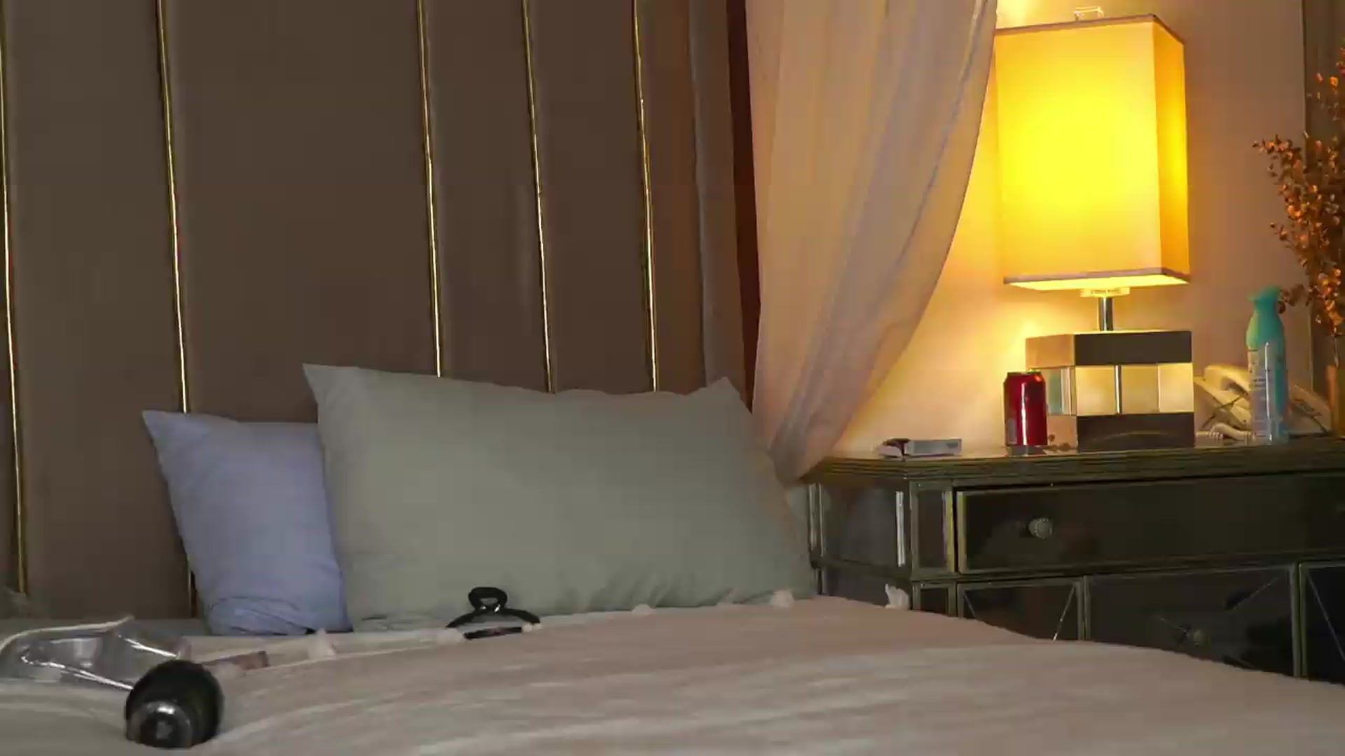 Gallery image thumbnail from KatyeRave's myfreecams stream on, 06/26/2026, 24:55 image 16 of 20